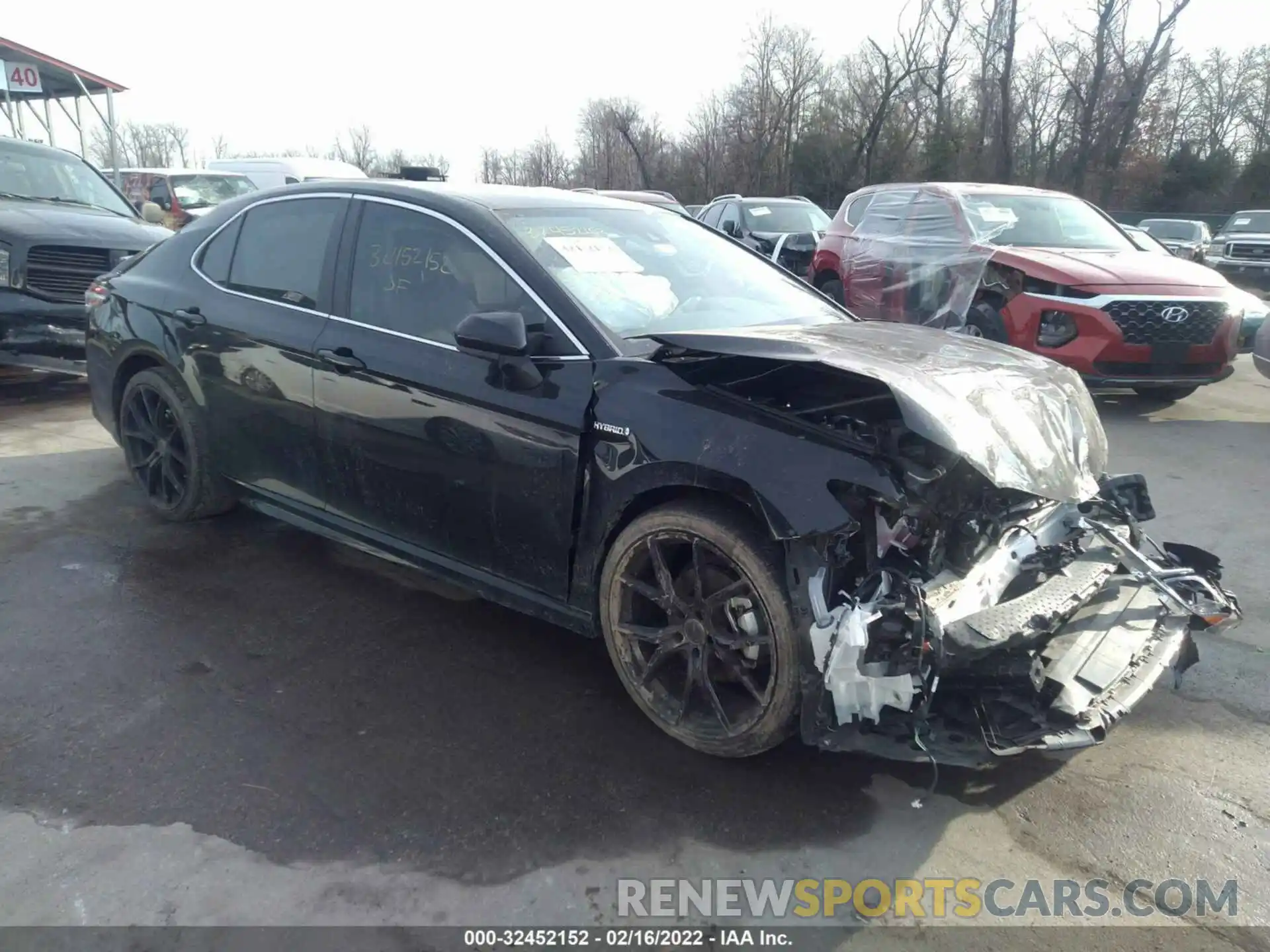 1 Photograph of a damaged car 4T1G31AK4LU014004 TOYOTA CAMRY 2020