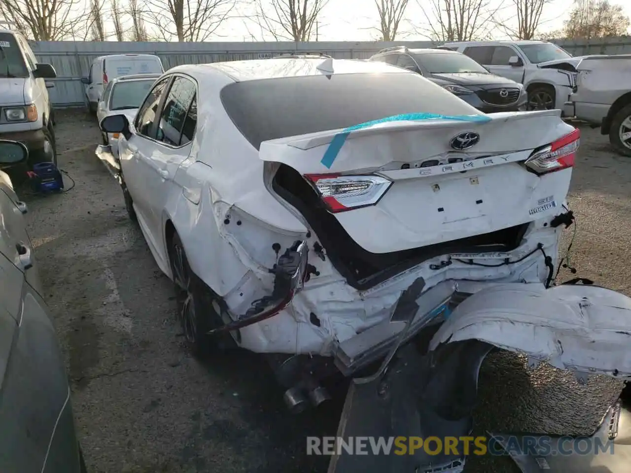 3 Photograph of a damaged car 4T1G31AK4LU014875 TOYOTA CAMRY 2020