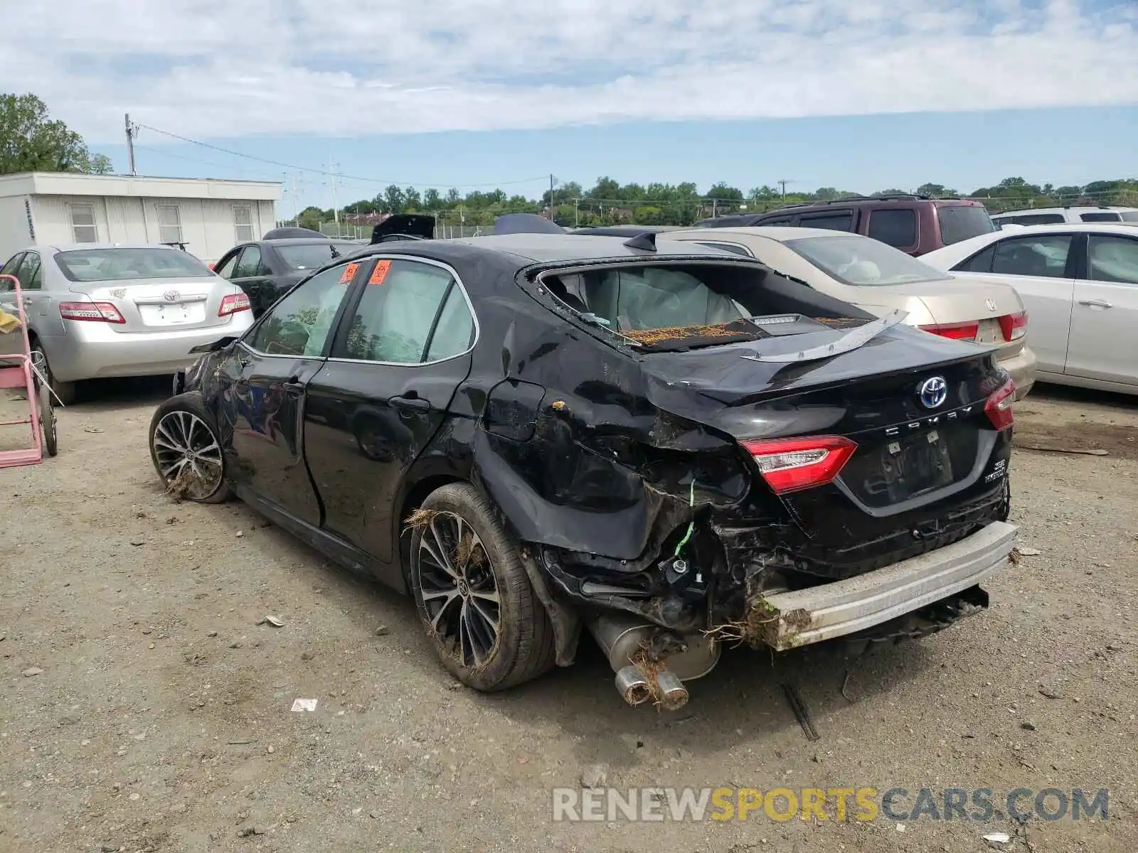 3 Photograph of a damaged car 4T1G31AK4LU536793 TOYOTA CAMRY 2020