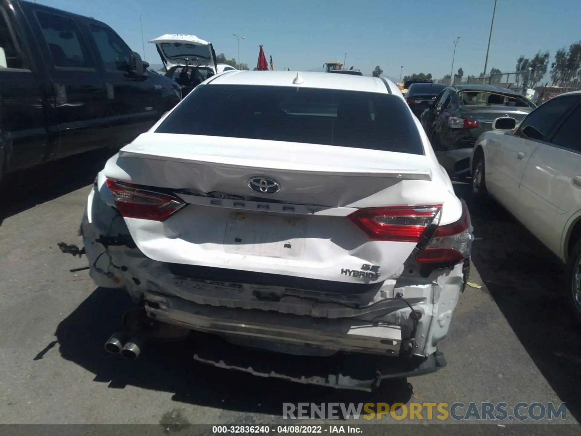 6 Photograph of a damaged car 4T1G31AK4LU544800 TOYOTA CAMRY 2020