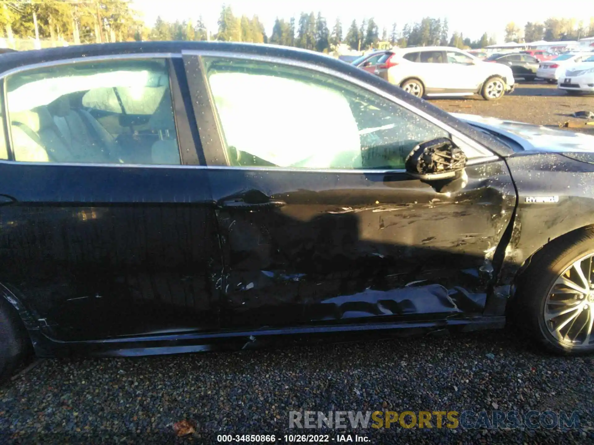 6 Photograph of a damaged car 4T1G31AK5LU014853 TOYOTA CAMRY 2020