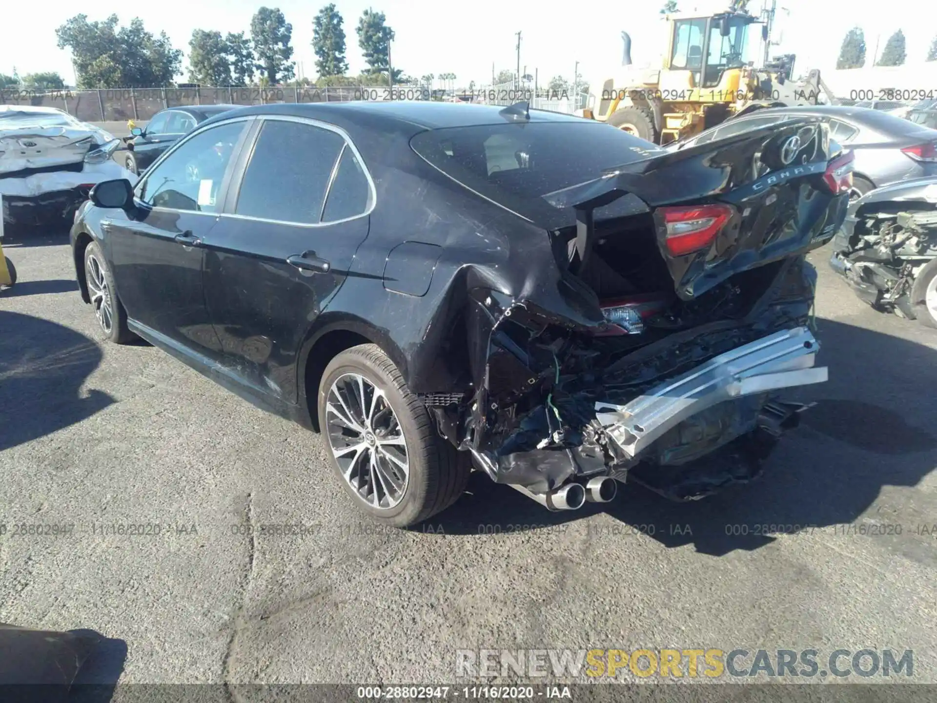 3 Photograph of a damaged car 4T1G31AK5LU518013 TOYOTA CAMRY 2020