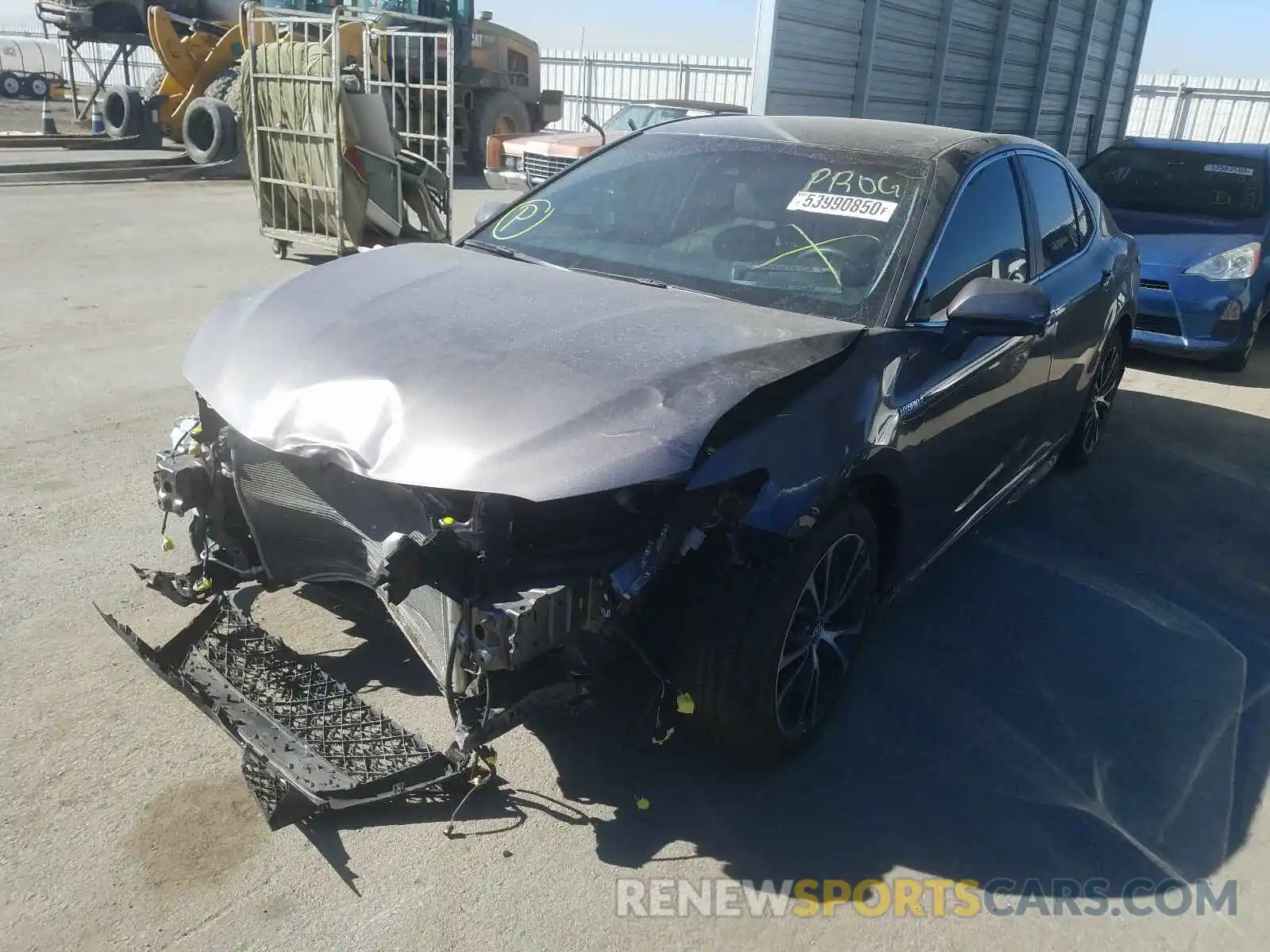 2 Photograph of a damaged car 4T1G31AK5LU521722 TOYOTA CAMRY 2020