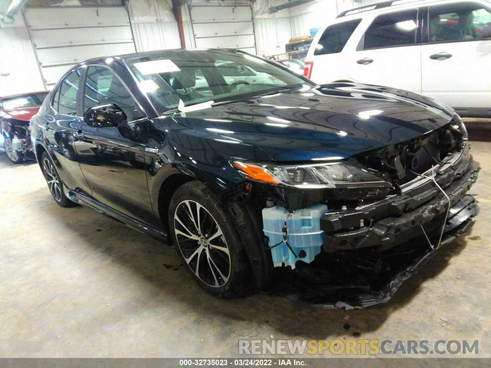 1 Photograph of a damaged car 4T1G31AK5LU523907 TOYOTA CAMRY 2020