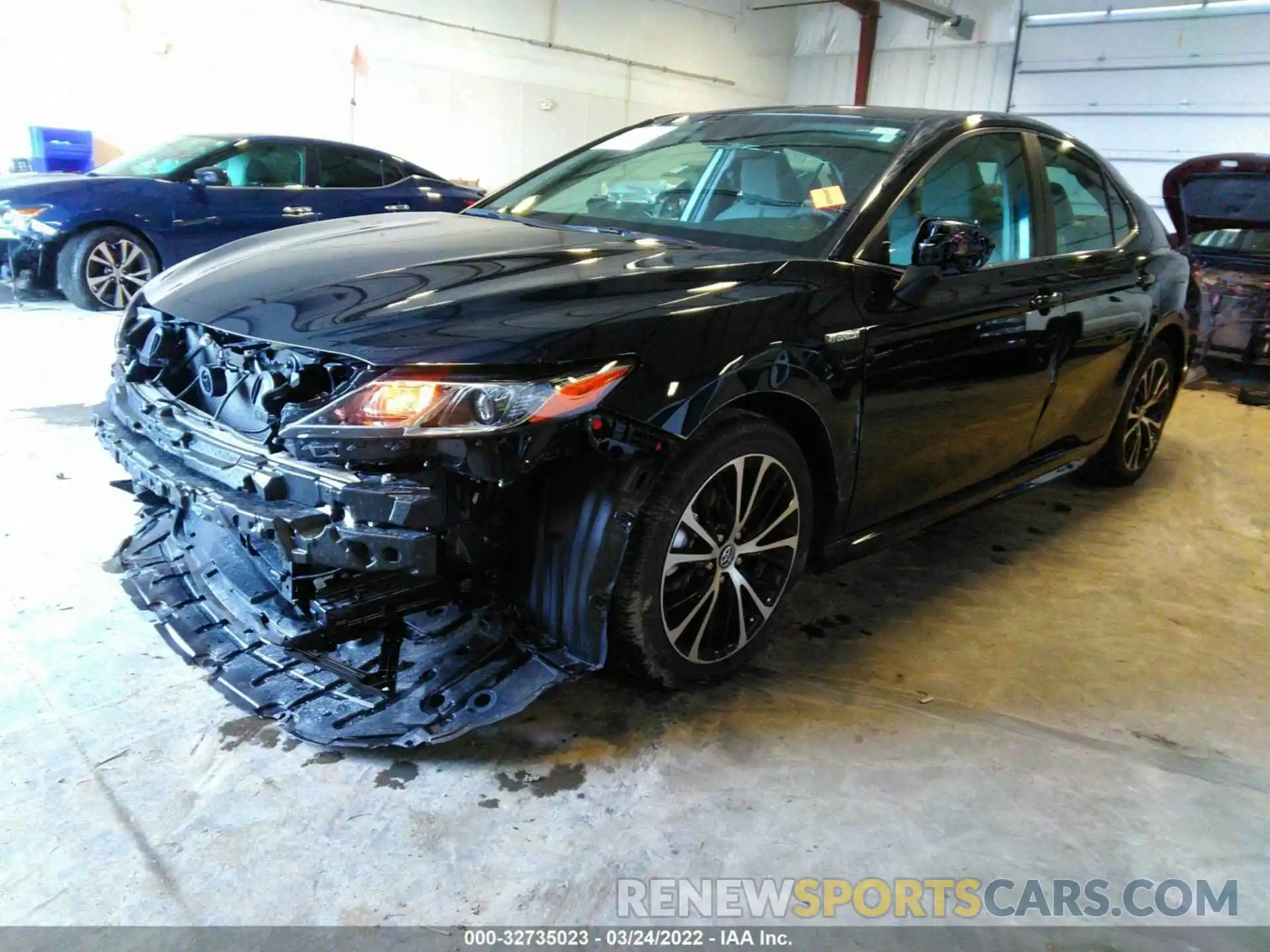 2 Photograph of a damaged car 4T1G31AK5LU523907 TOYOTA CAMRY 2020