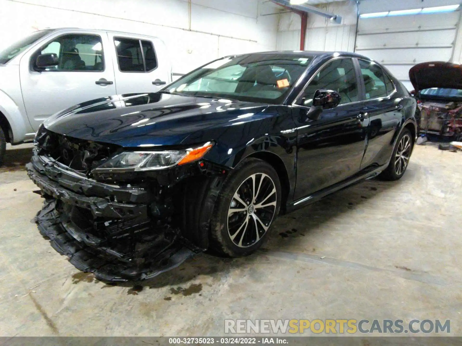 4 Photograph of a damaged car 4T1G31AK5LU523907 TOYOTA CAMRY 2020