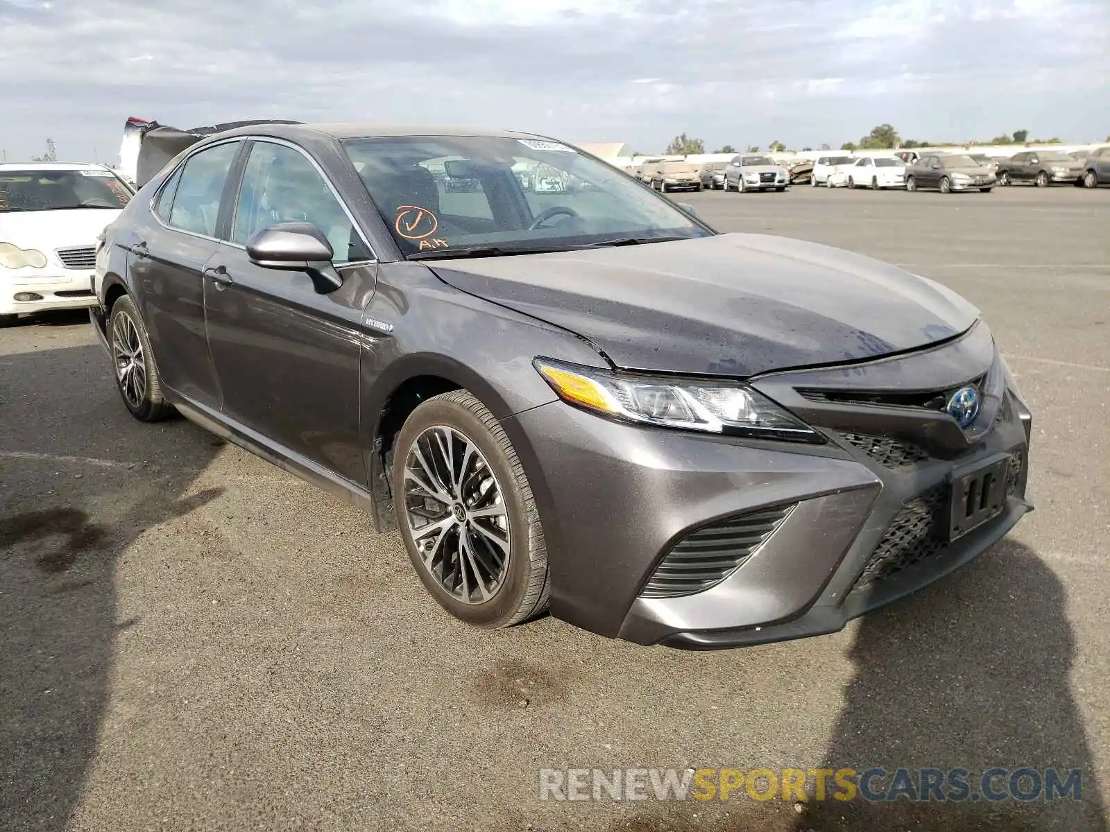 1 Photograph of a damaged car 4T1G31AK5LU543249 TOYOTA CAMRY 2020