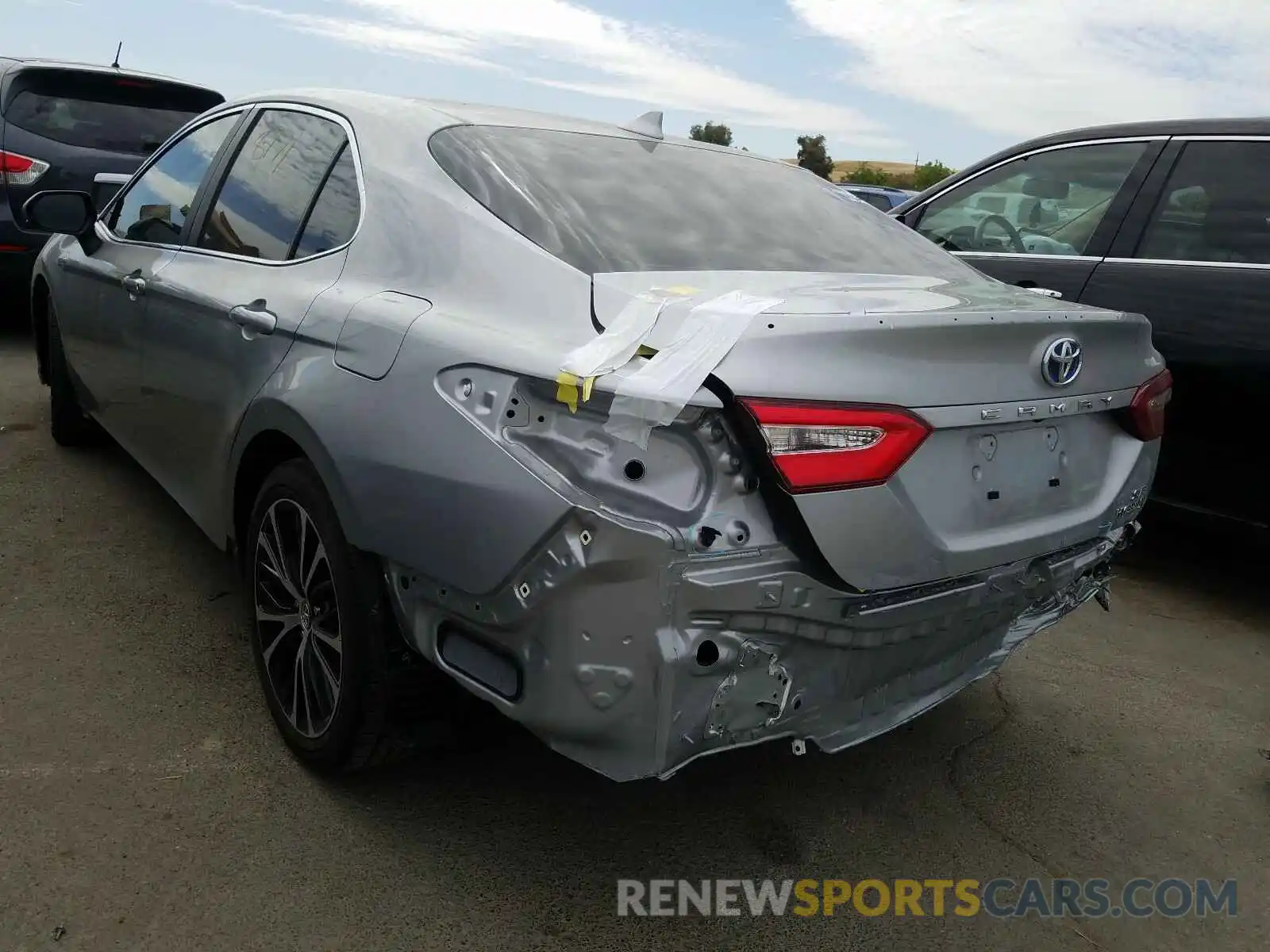 3 Photograph of a damaged car 4T1G31AK6LU012318 TOYOTA CAMRY 2020