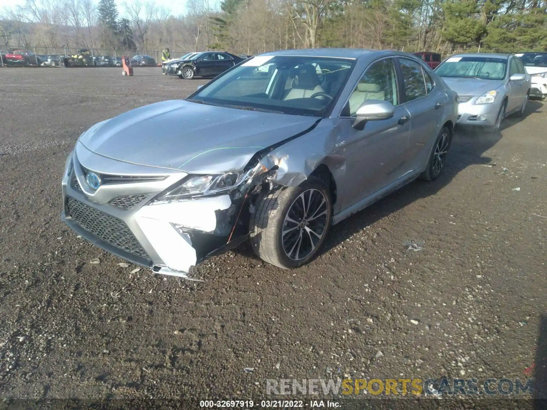 6 Photograph of a damaged car 4T1G31AK6LU018006 TOYOTA CAMRY 2020