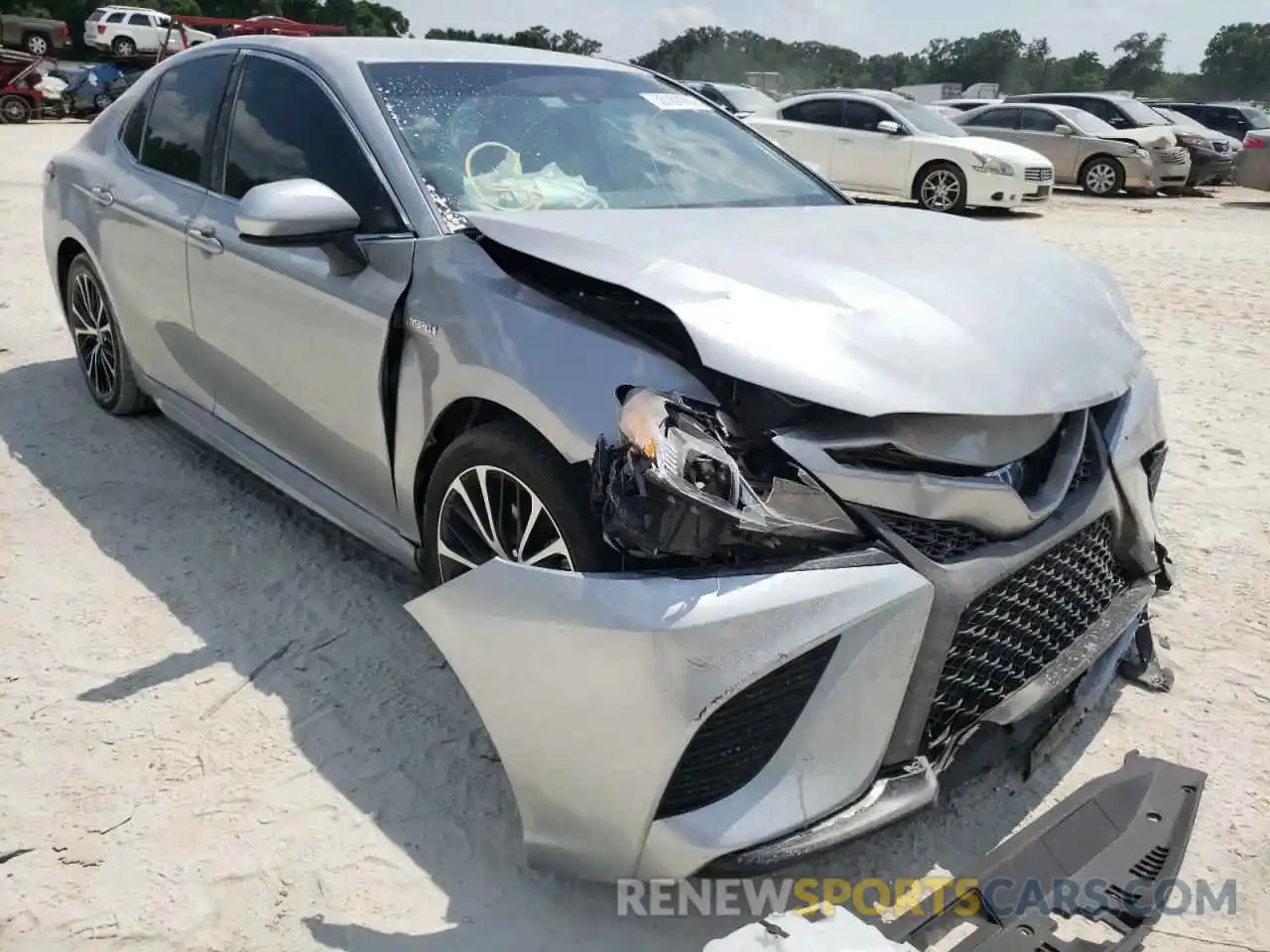 1 Photograph of a damaged car 4T1G31AK6LU542255 TOYOTA CAMRY 2020