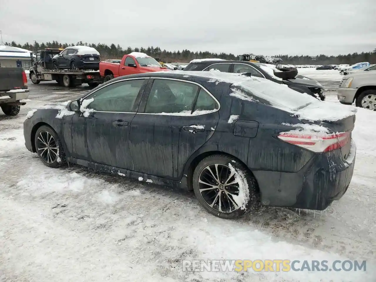 2 Photograph of a damaged car 4T1G31AK6LU546242 TOYOTA CAMRY 2020