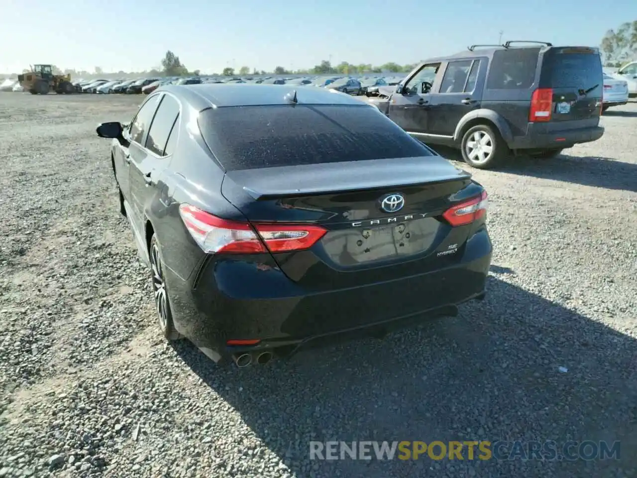 3 Photograph of a damaged car 4T1G31AK7LU530731 TOYOTA CAMRY 2020