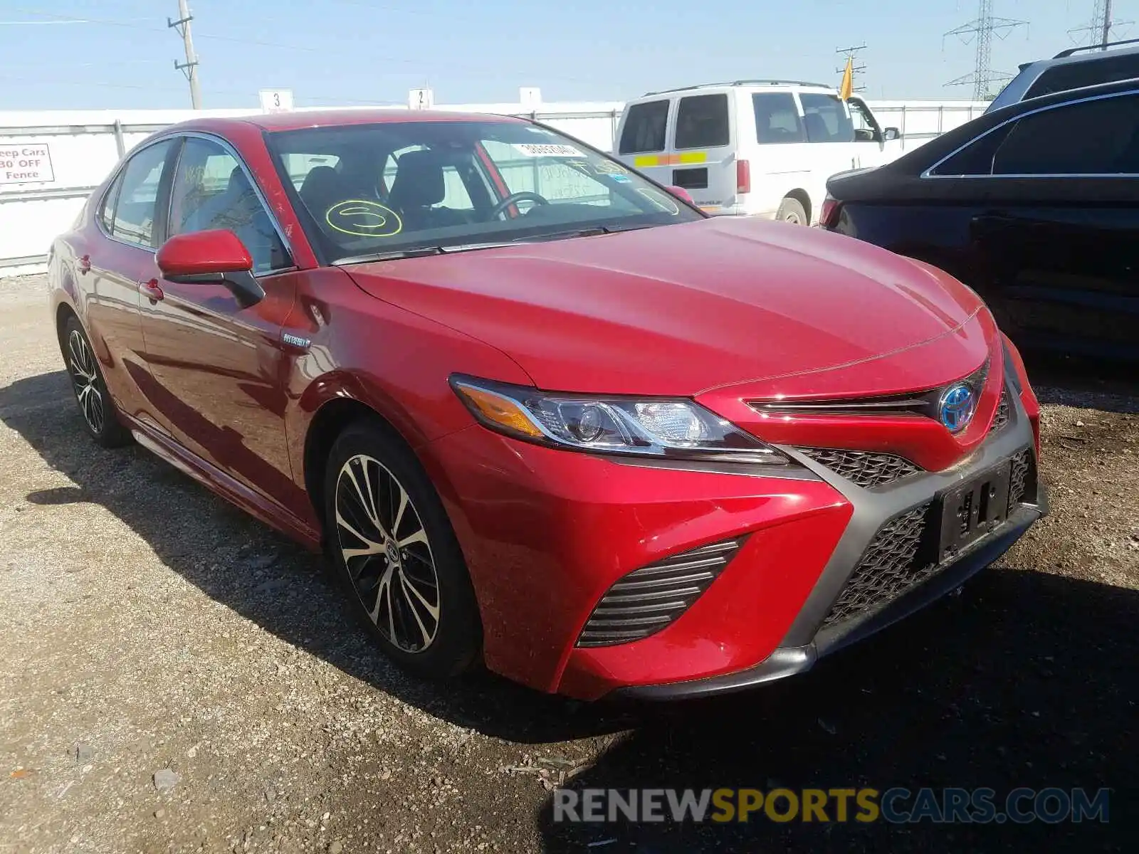 1 Photograph of a damaged car 4T1G31AK8LU010957 TOYOTA CAMRY 2020