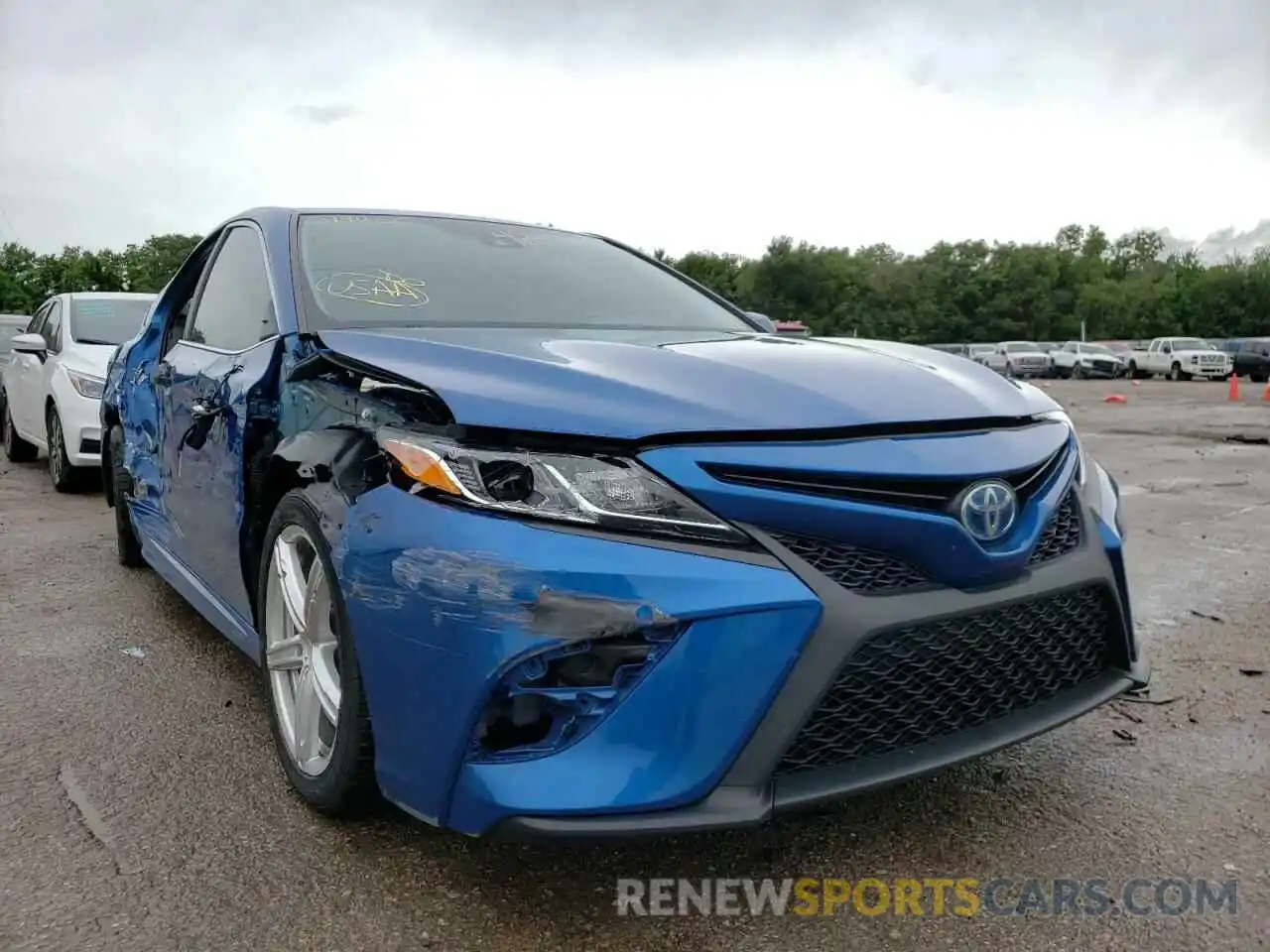 1 Photograph of a damaged car 4T1G31AK8LU019450 TOYOTA CAMRY 2020