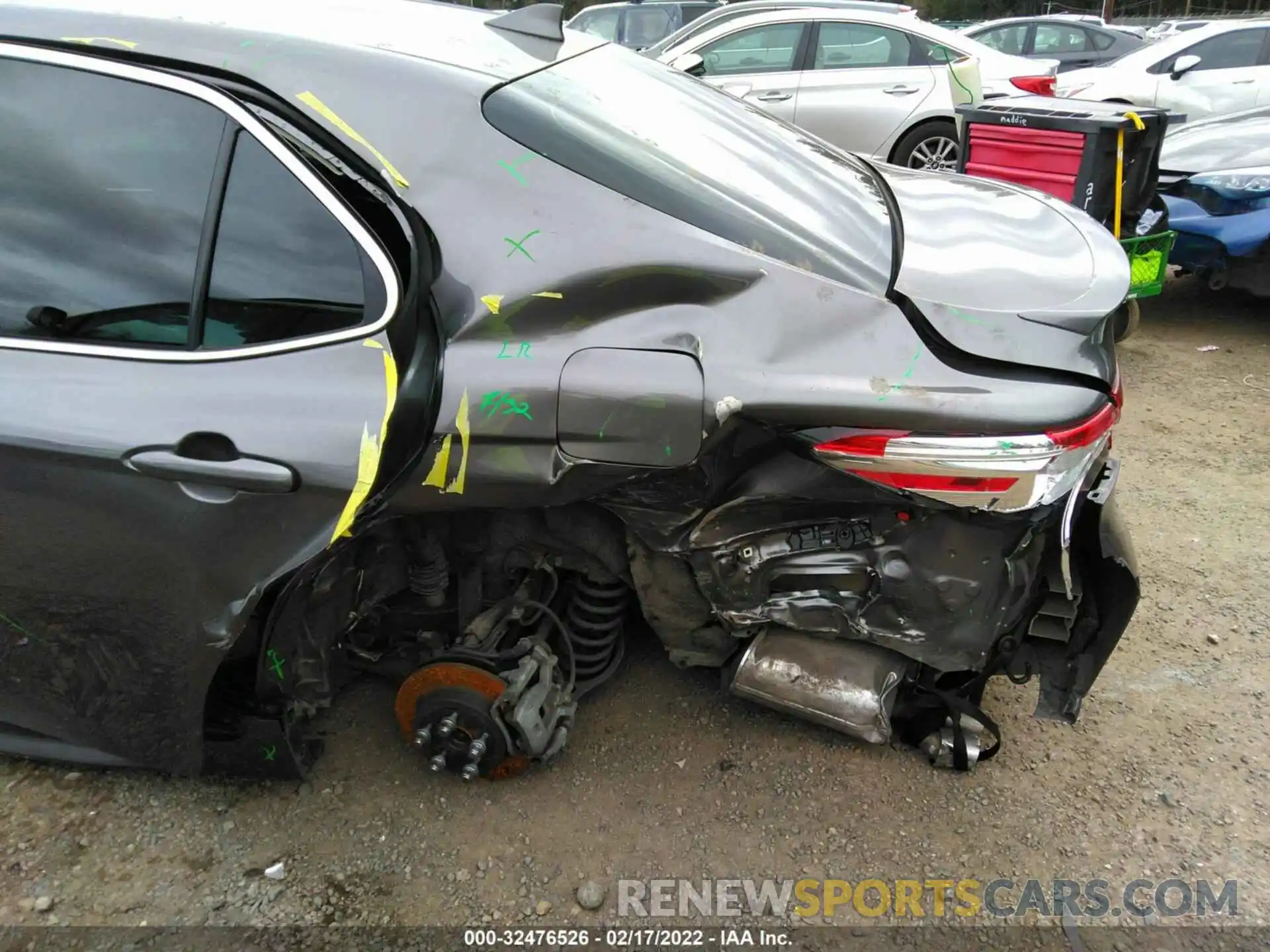 6 Photograph of a damaged car 4T1G31AK8LU520774 TOYOTA CAMRY 2020