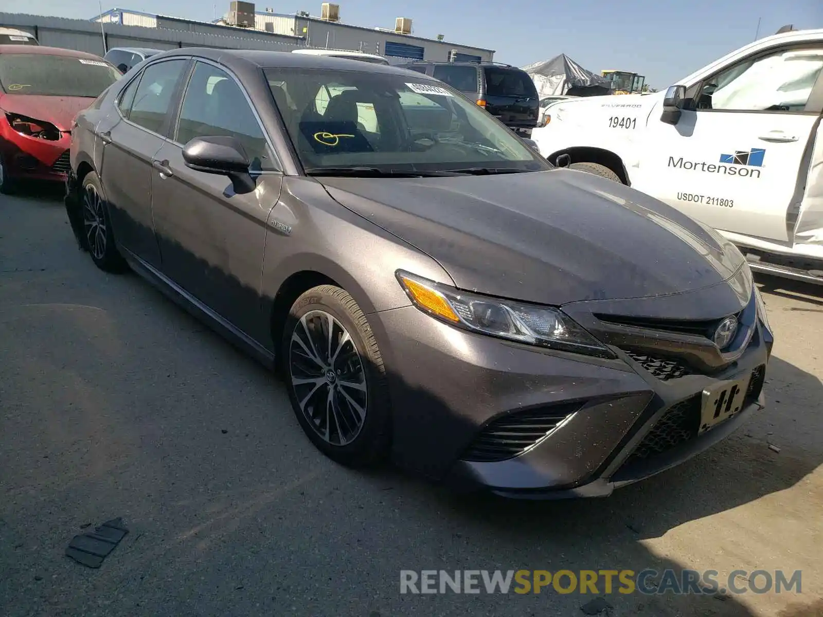 1 Photograph of a damaged car 4T1G31AK8LU529538 TOYOTA CAMRY 2020