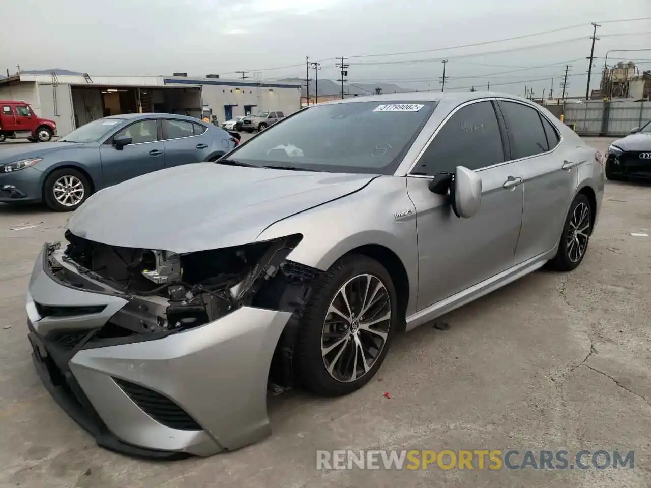 2 Photograph of a damaged car 4T1G31AK8LU530821 TOYOTA CAMRY 2020