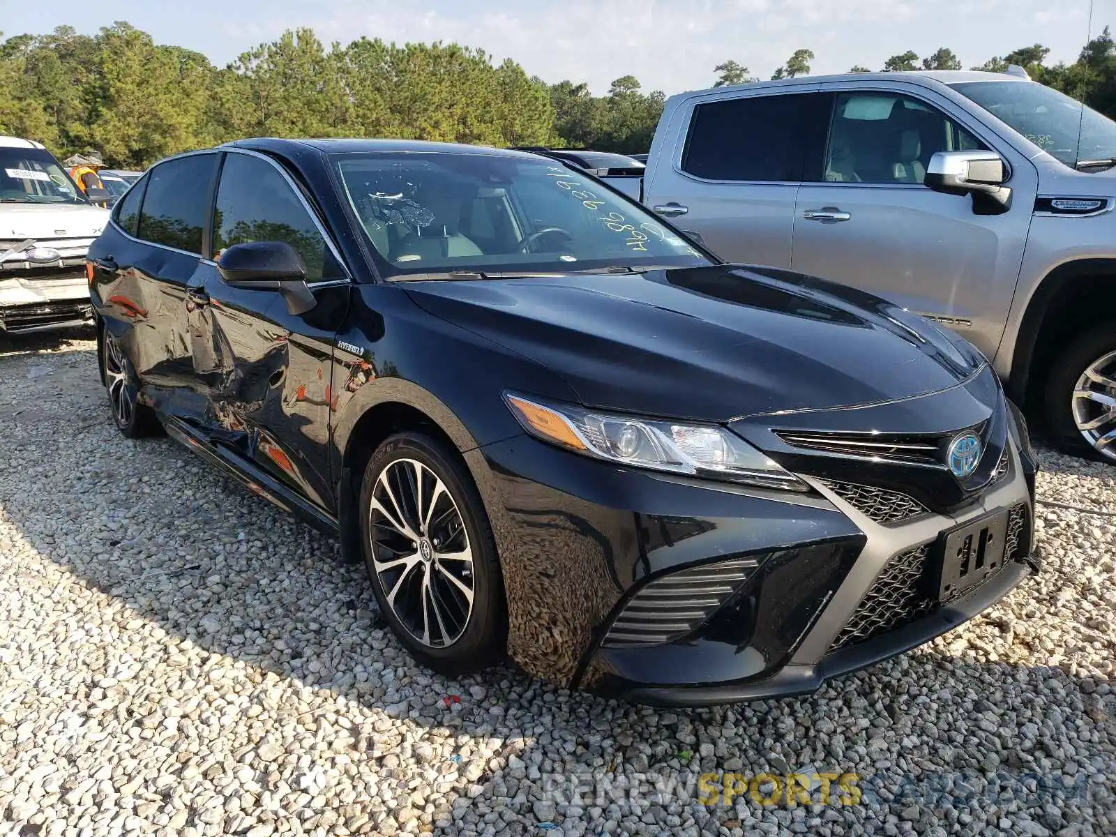 1 Photograph of a damaged car 4T1G31AK8LU531421 TOYOTA CAMRY 2020