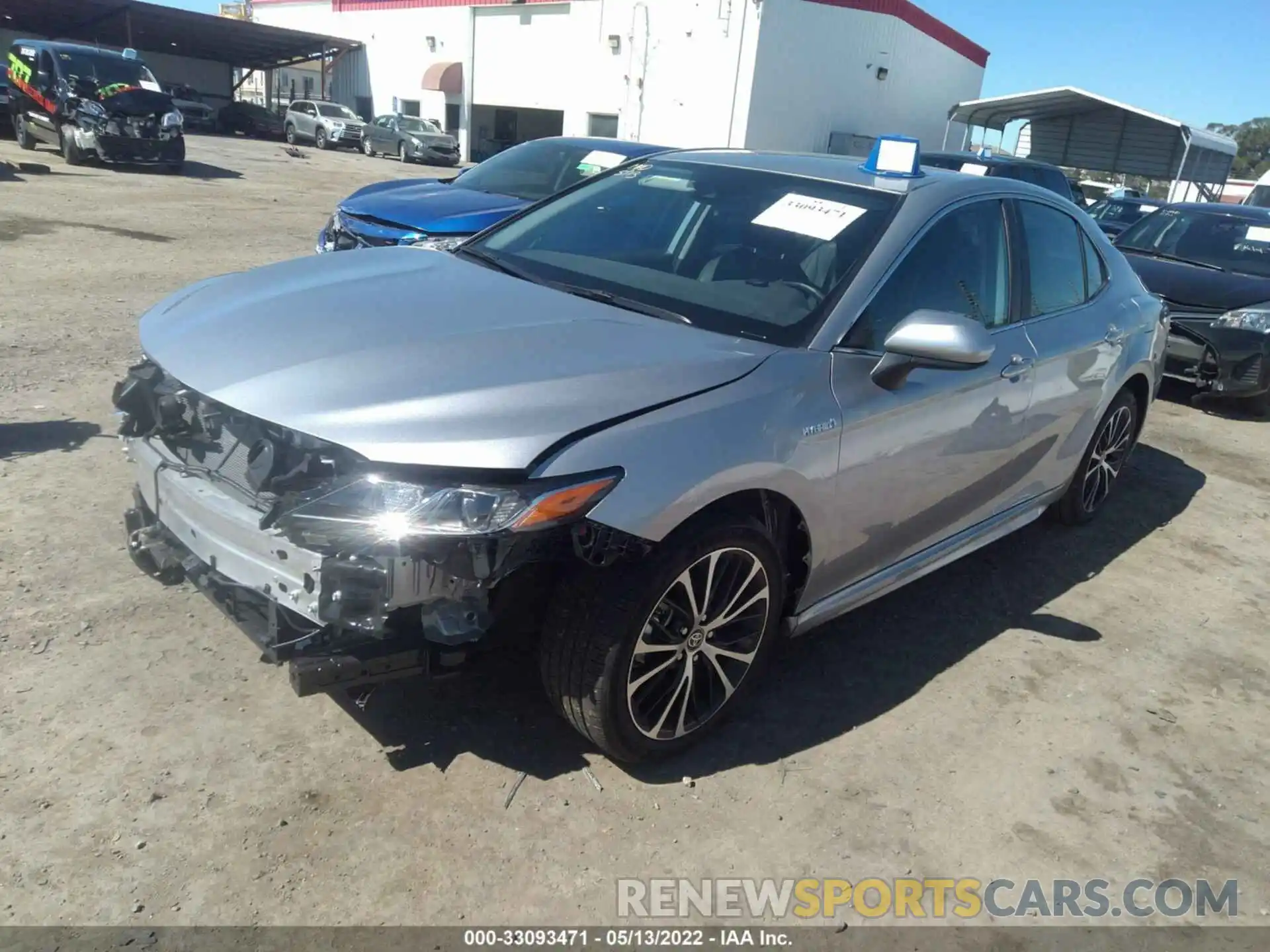 2 Photograph of a damaged car 4T1G31AK8LU542497 TOYOTA CAMRY 2020