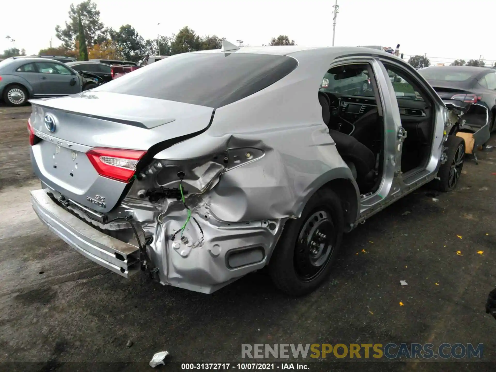 4 Photograph of a damaged car 4T1G31AK8LU543116 TOYOTA CAMRY 2020