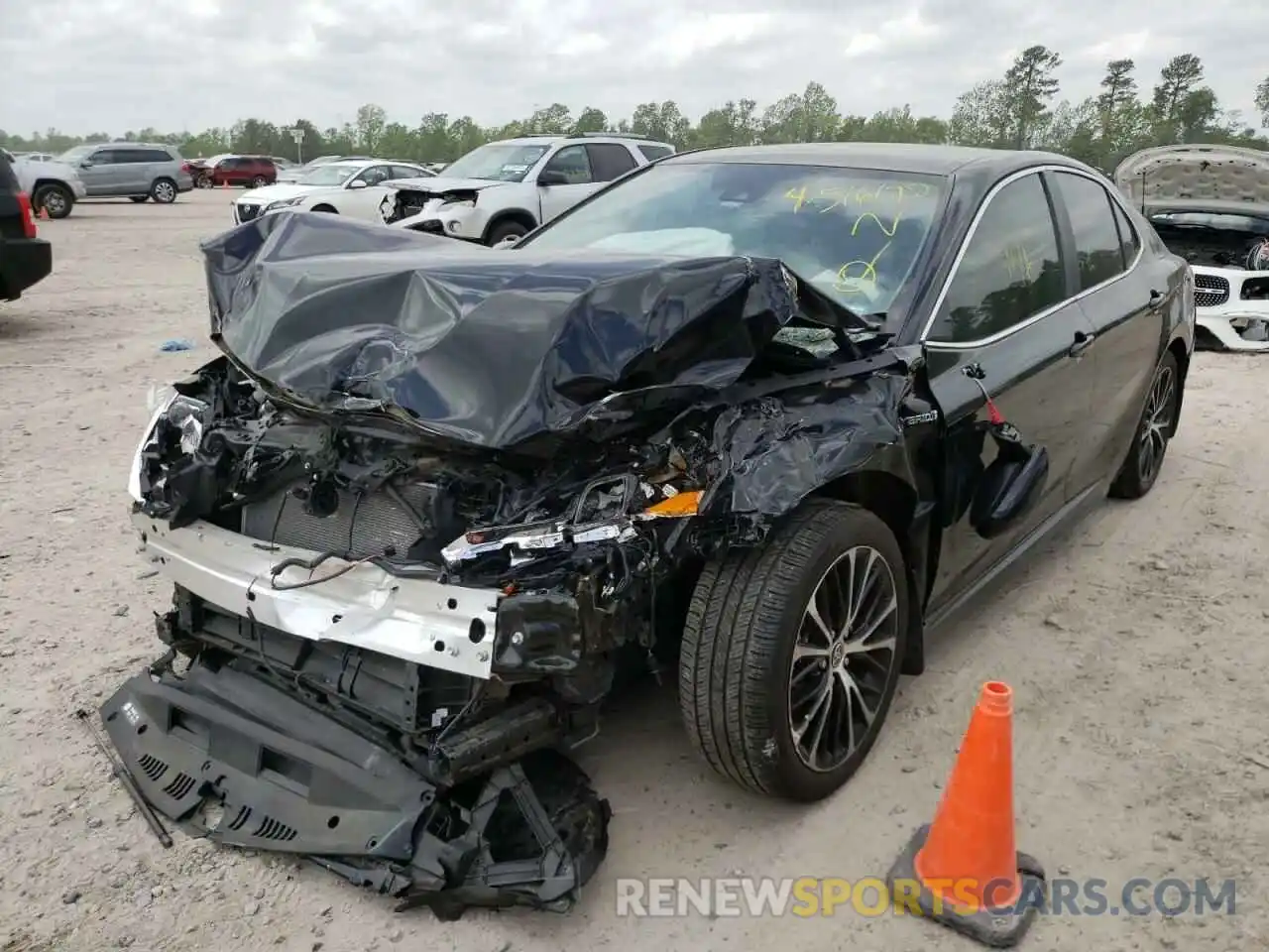 2 Photograph of a damaged car 4T1G31AK9LU536532 TOYOTA CAMRY 2020