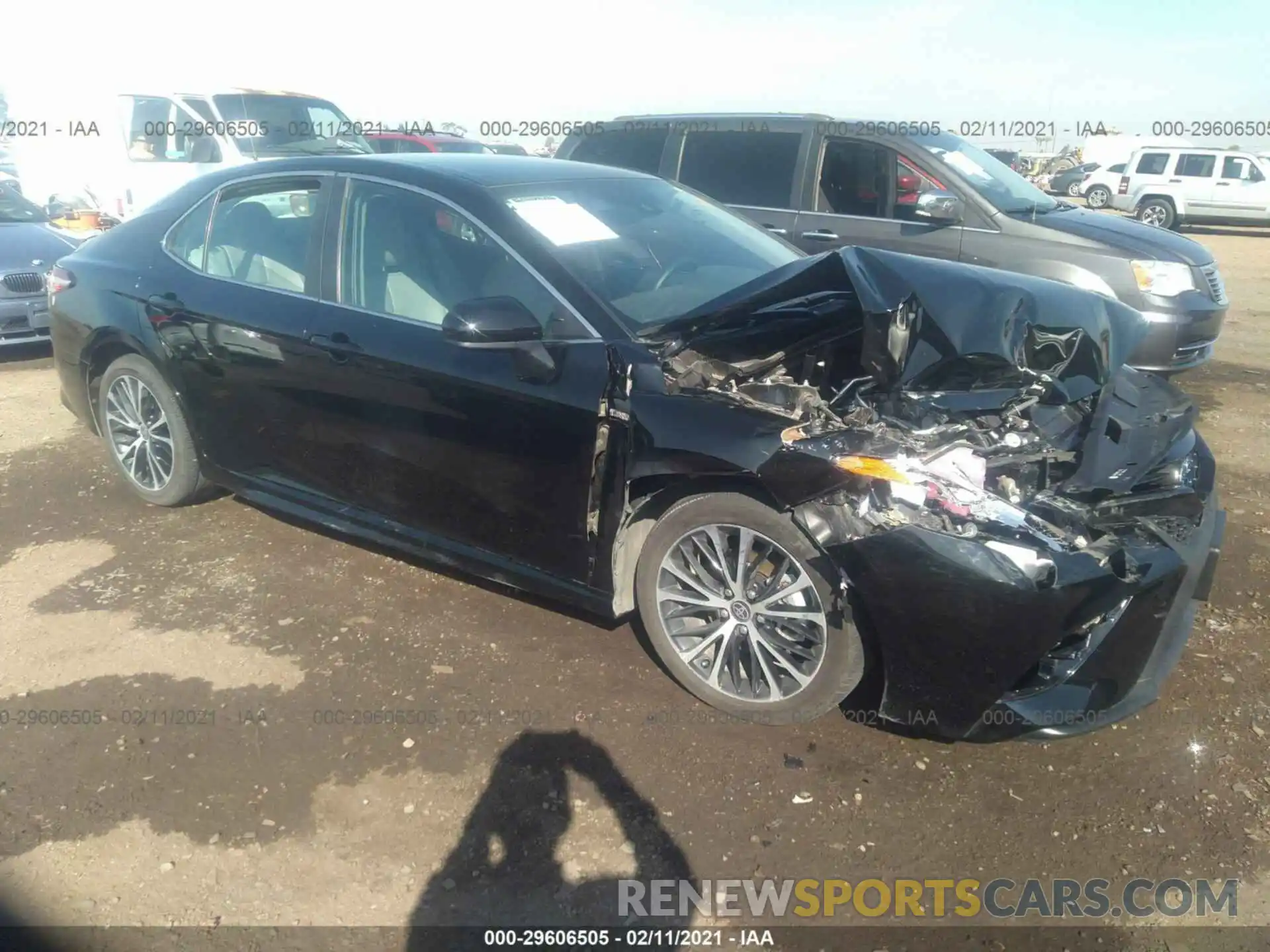 1 Photograph of a damaged car 4T1G31AK9LU536949 TOYOTA CAMRY 2020