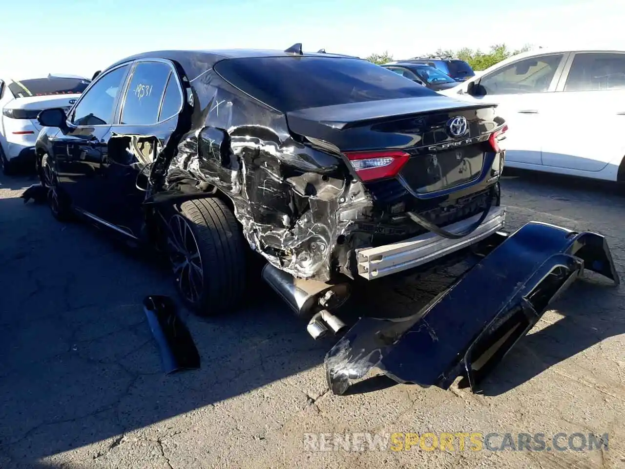 3 Photograph of a damaged car 4T1G31AK9LU543786 TOYOTA CAMRY 2020