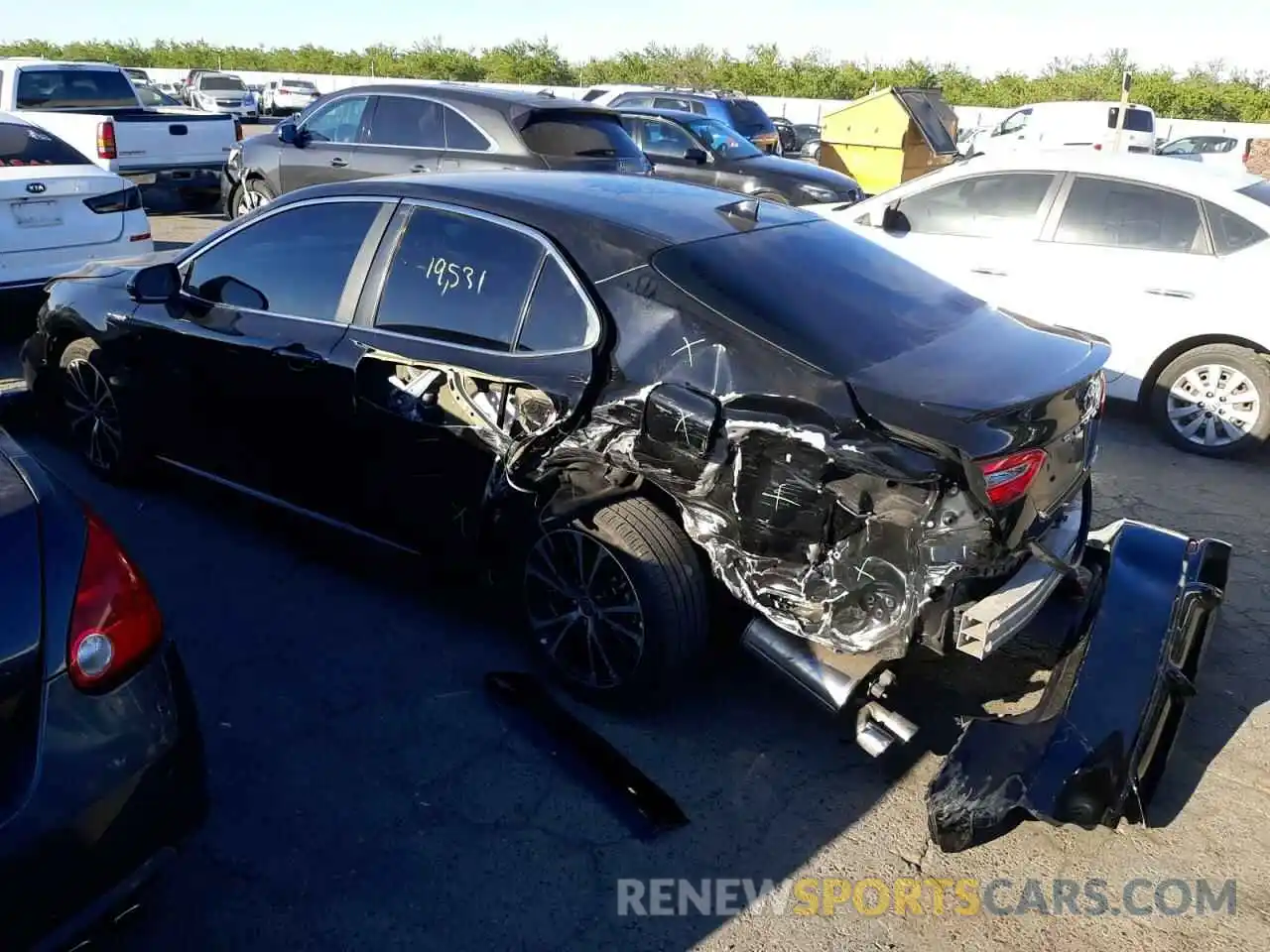 9 Photograph of a damaged car 4T1G31AK9LU543786 TOYOTA CAMRY 2020