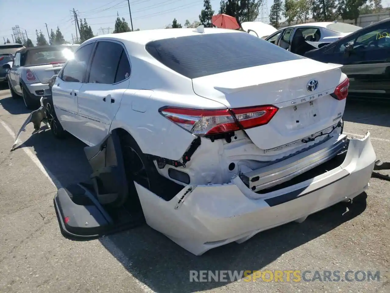 3 Photograph of a damaged car 4T1G31AKXLU010135 TOYOTA CAMRY 2020