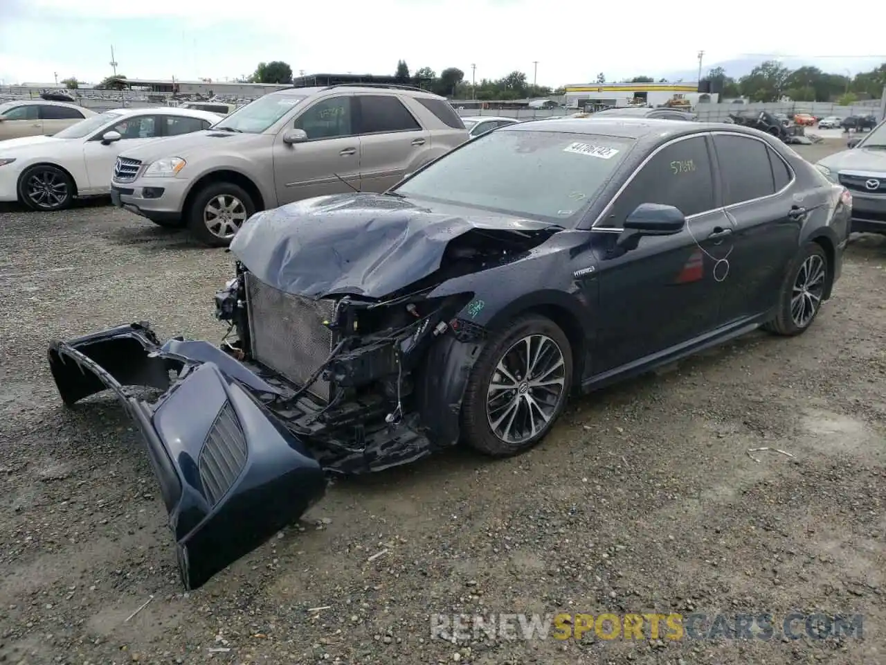 2 Photograph of a damaged car 4T1G31AKXLU525166 TOYOTA CAMRY 2020