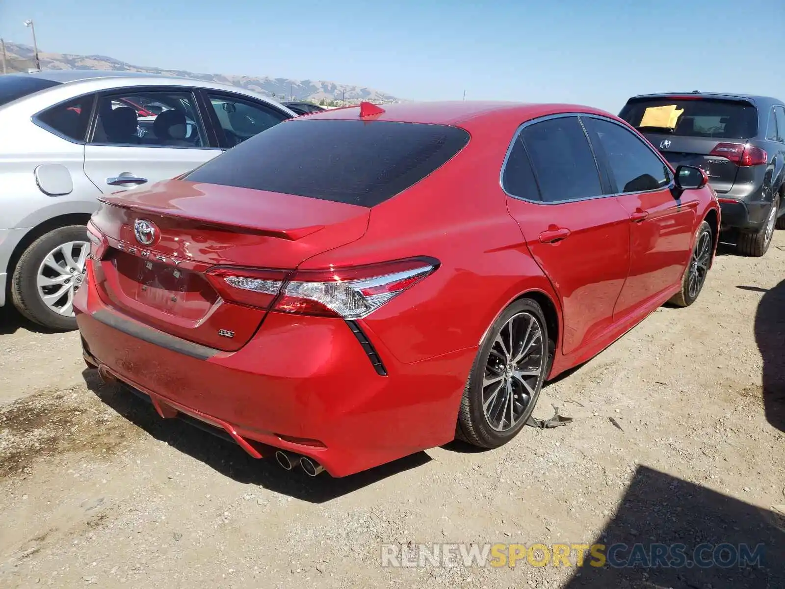 4 Photograph of a damaged car 4T1J11AK0LU322427 TOYOTA CAMRY 2020