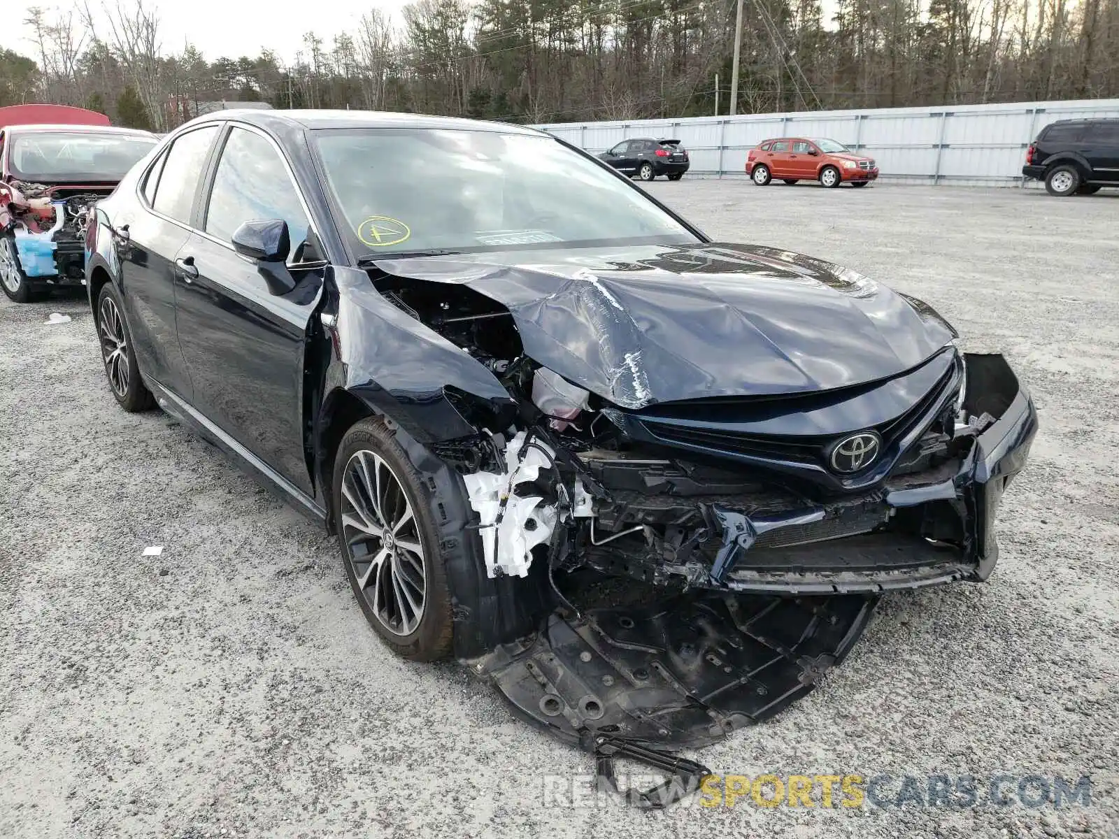 1 Фотография поврежденного автомобиля 4T1J11AK1LU906495 TOYOTA CAMRY 2020