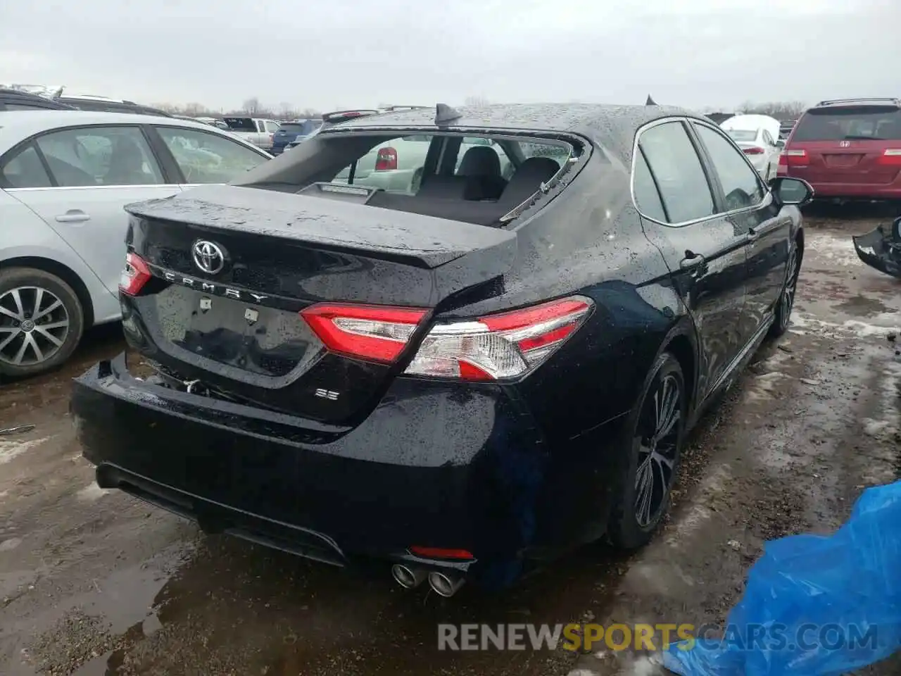 4 Photograph of a damaged car 4T1J11AK1LU999907 TOYOTA CAMRY 2020