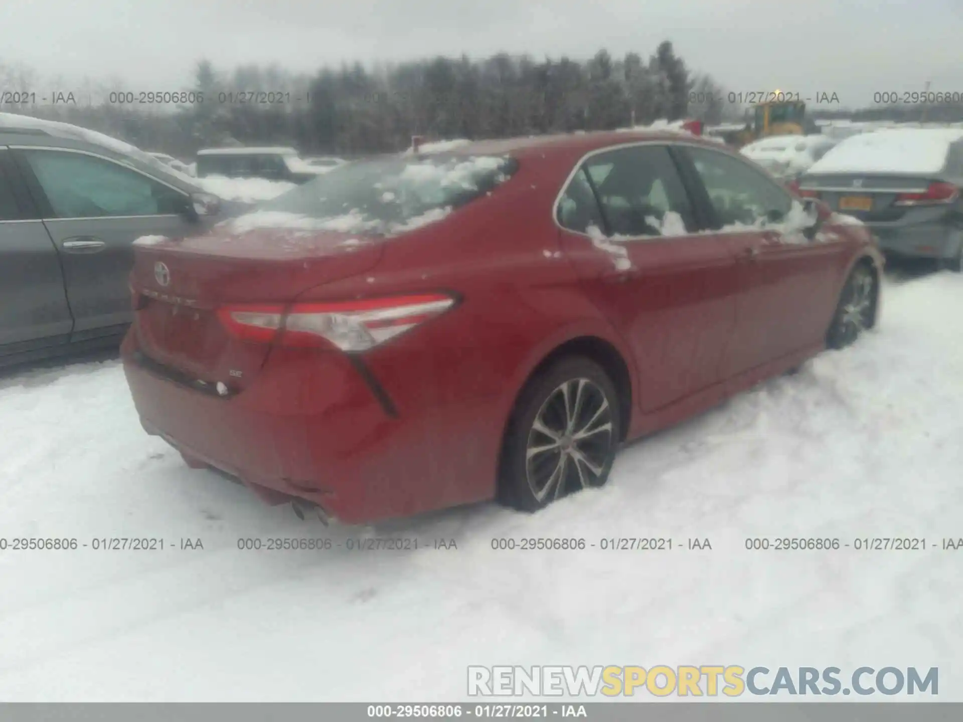 4 Photograph of a damaged car 4T1J11AK2LU306522 TOYOTA CAMRY 2020