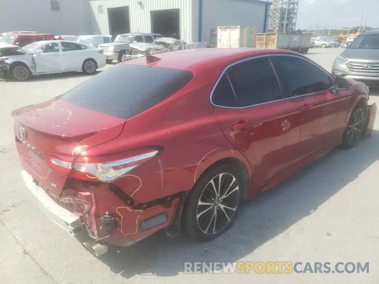 4 Photograph of a damaged car 4T1J11AK2LU341593 TOYOTA CAMRY 2020