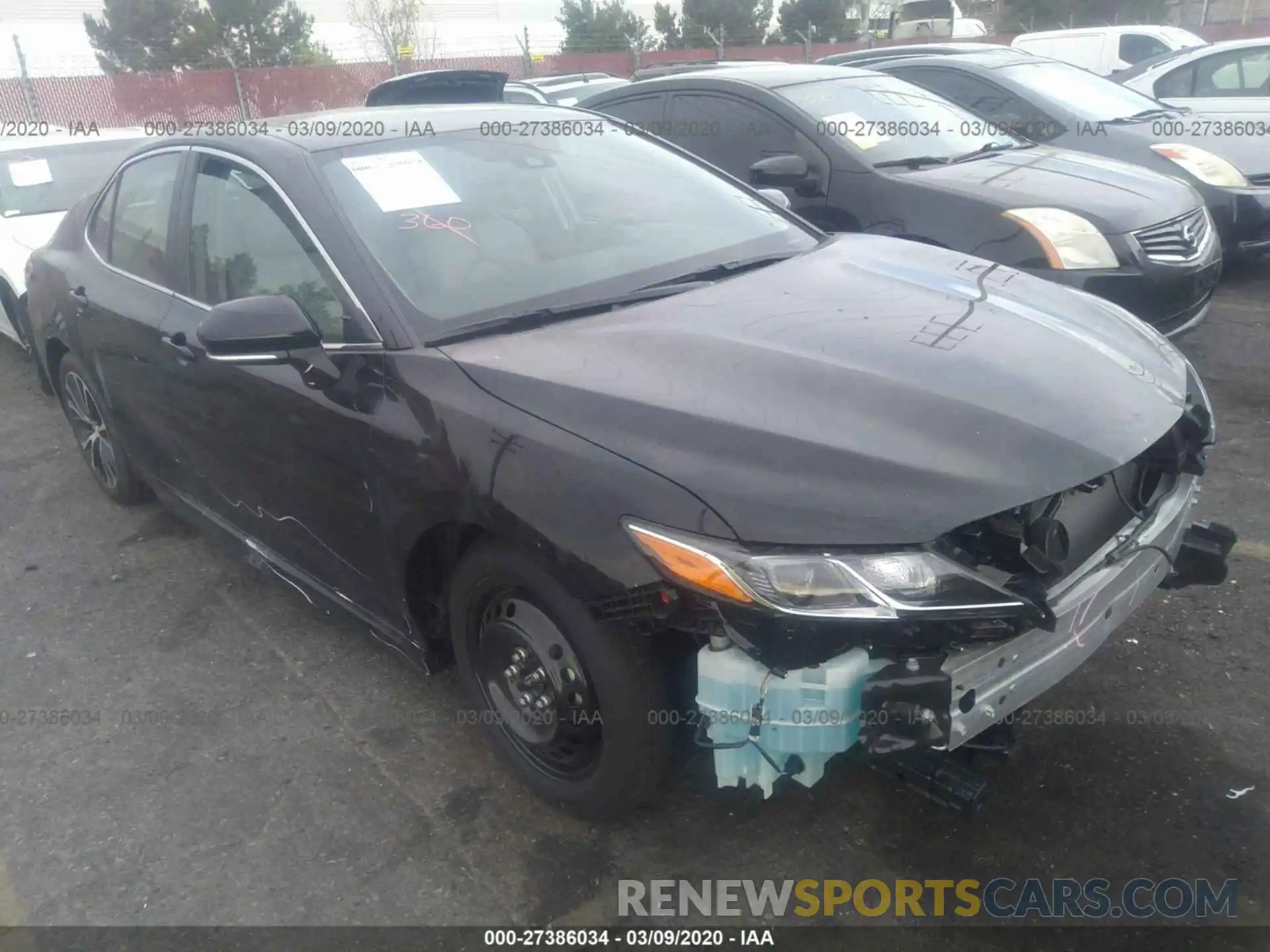 1 Photograph of a damaged car 4T1J11AK2LU888671 TOYOTA CAMRY 2020