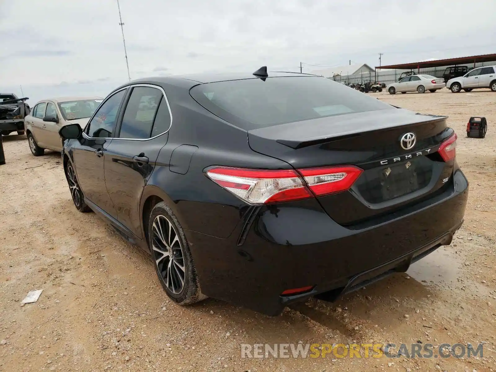 3 Photograph of a damaged car 4T1J11AK3LU876464 TOYOTA CAMRY 2020