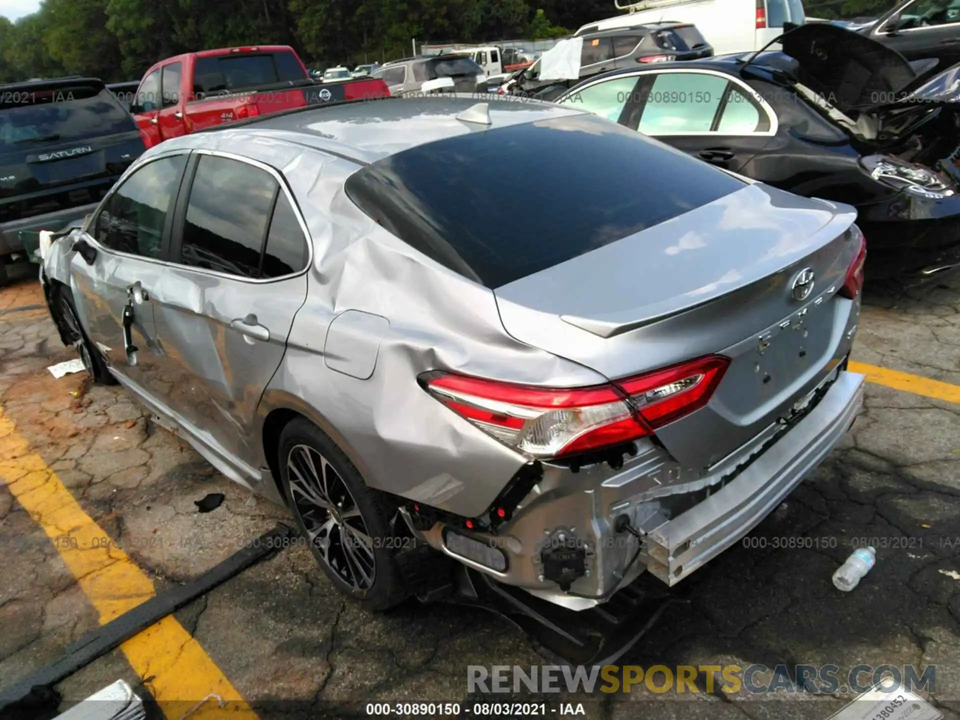 3 Photograph of a damaged car 4T1J11AK5LU976453 TOYOTA CAMRY 2020