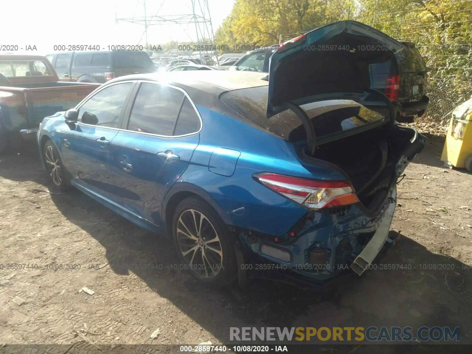 3 Photograph of a damaged car 4T1J11AK6LU311383 TOYOTA CAMRY 2020