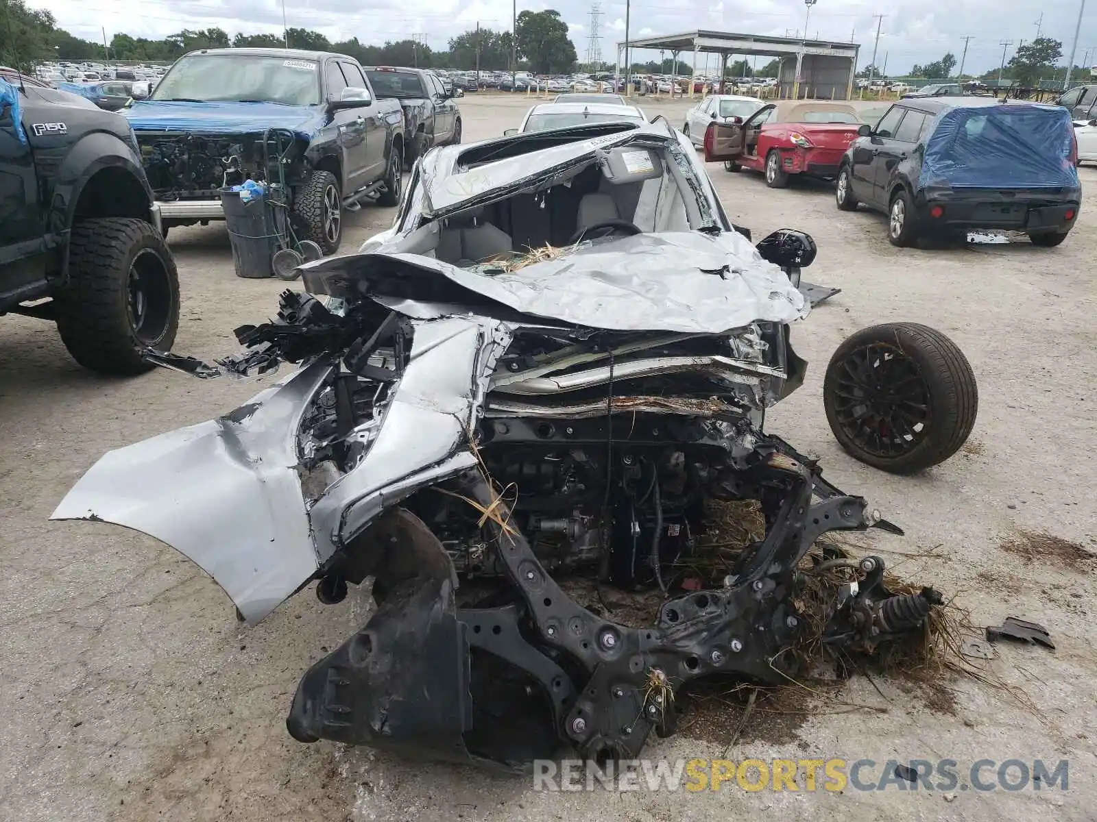 9 Photograph of a damaged car 4T1J11AK6LU922143 TOYOTA CAMRY 2020