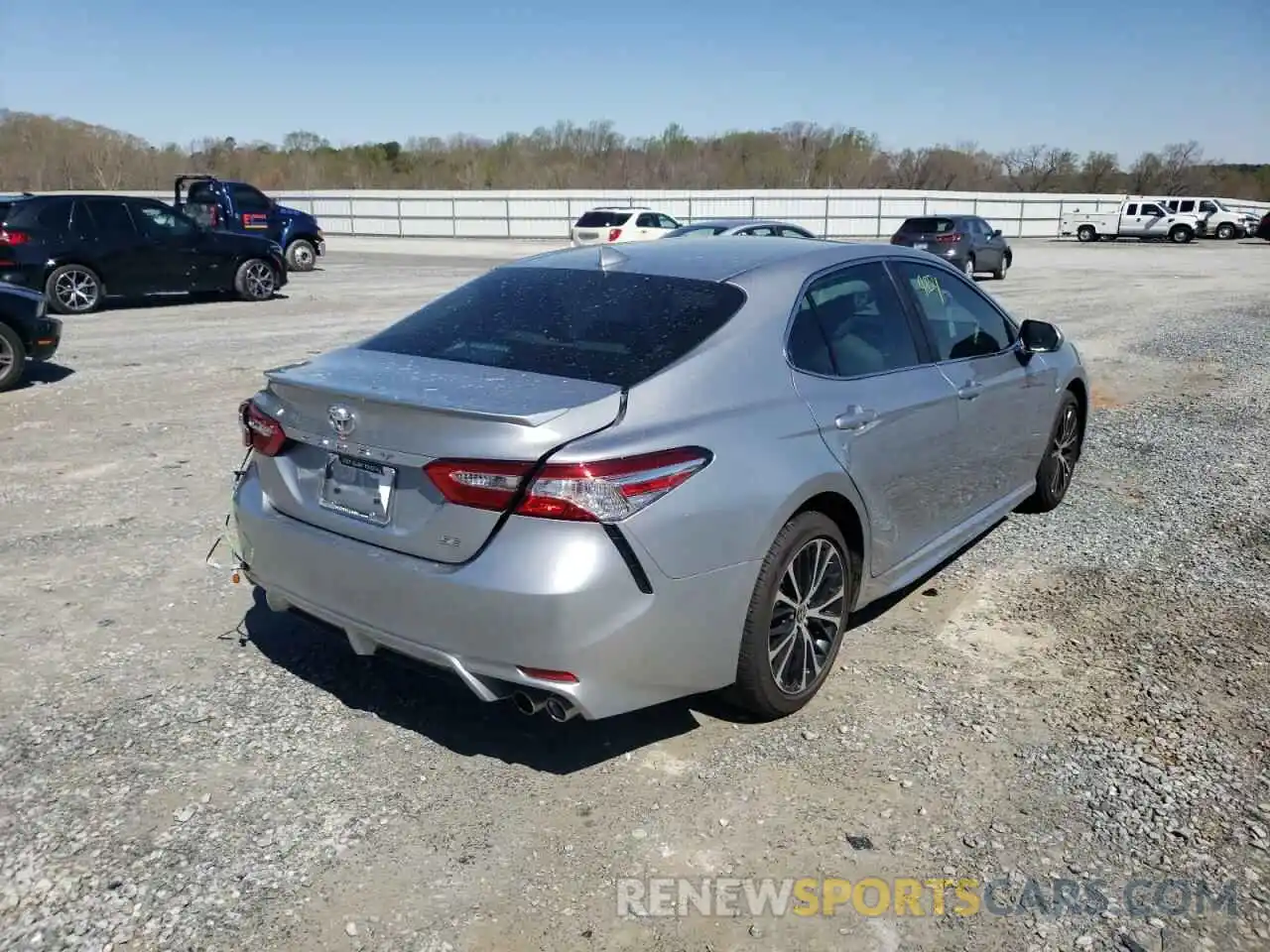 4 Photograph of a damaged car 4T1J11AK6LU985727 TOYOTA CAMRY 2020