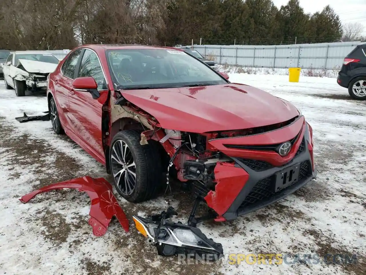 1 Photograph of a damaged car 4T1J11AK7LU354193 TOYOTA CAMRY 2020