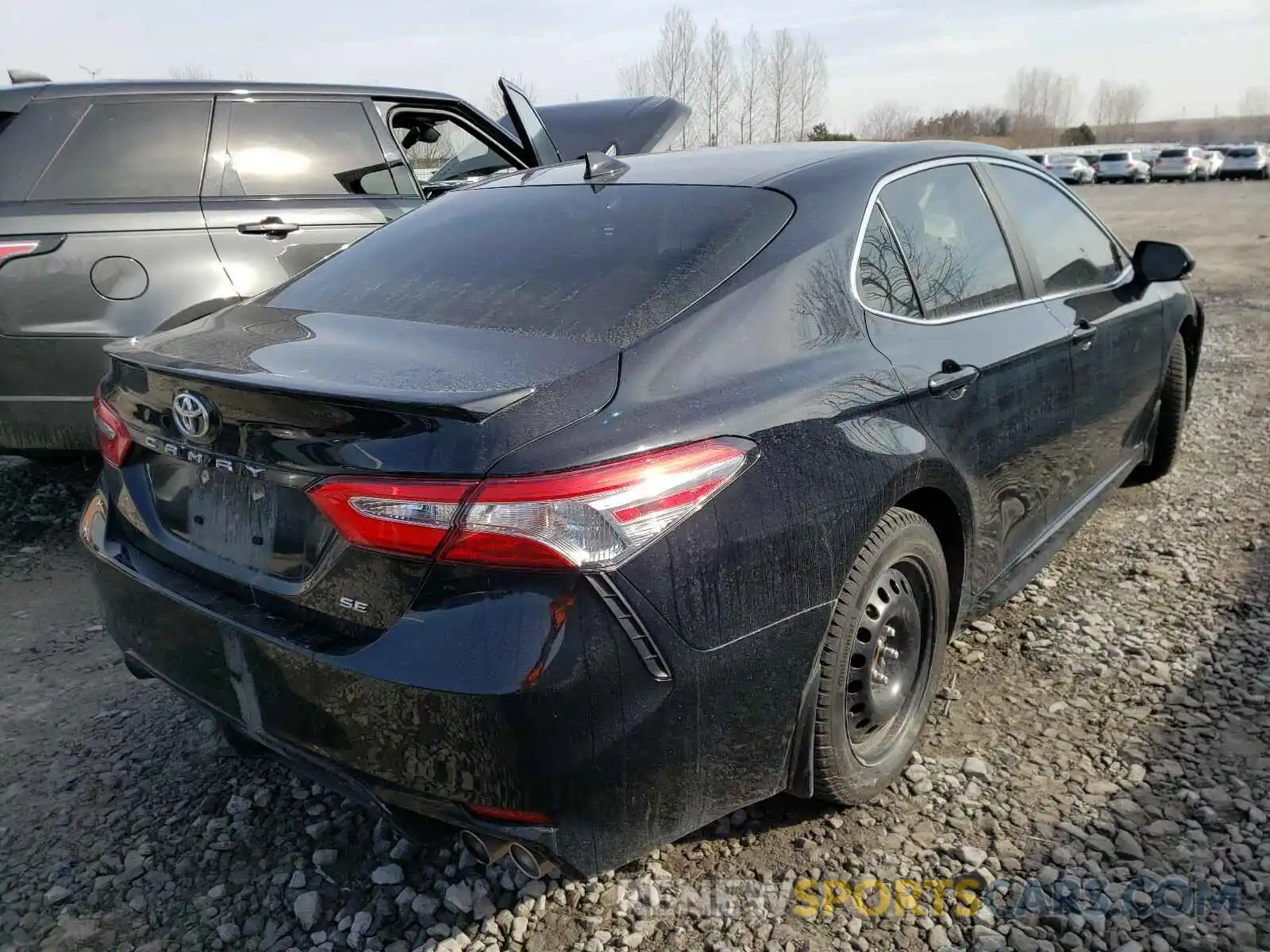 4 Photograph of a damaged car 4T1J11AK7LU870053 TOYOTA CAMRY 2020