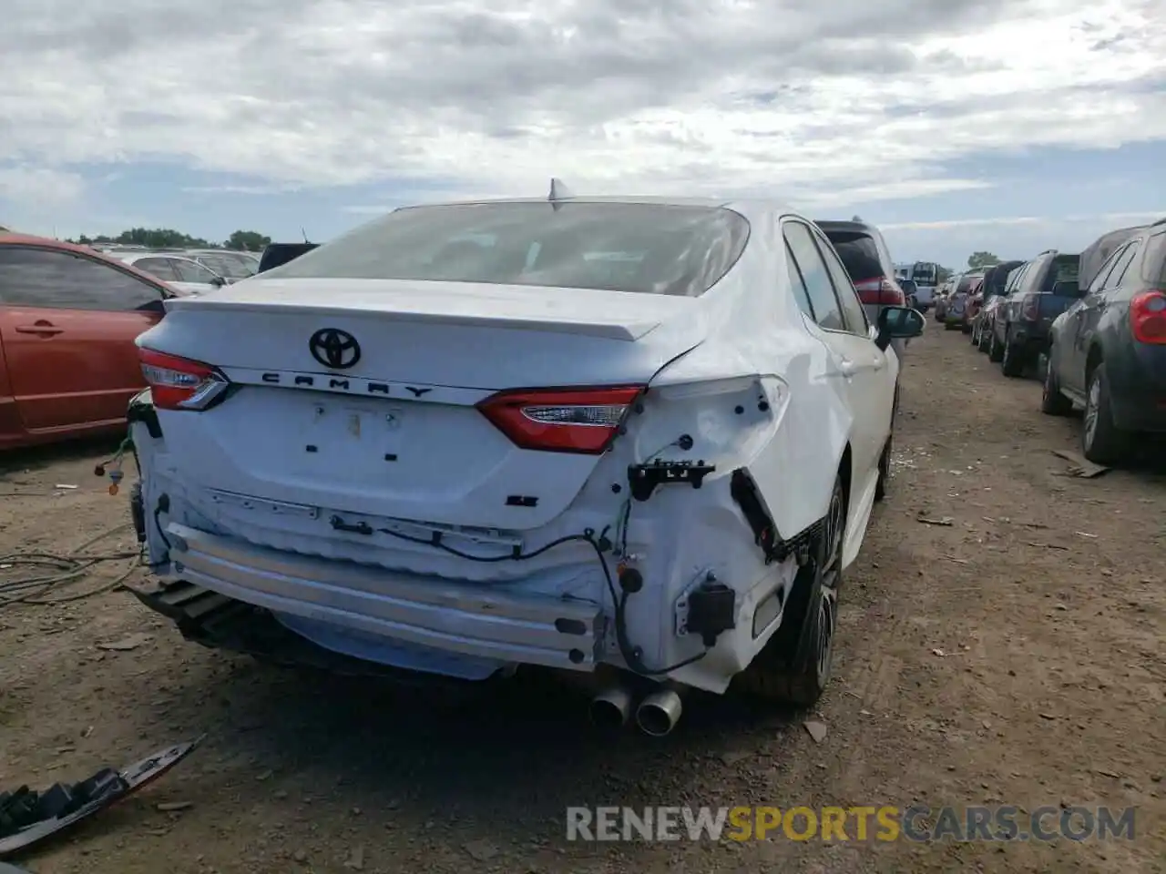 9 Photograph of a damaged car 4T1J11AK7LU896460 TOYOTA CAMRY 2020