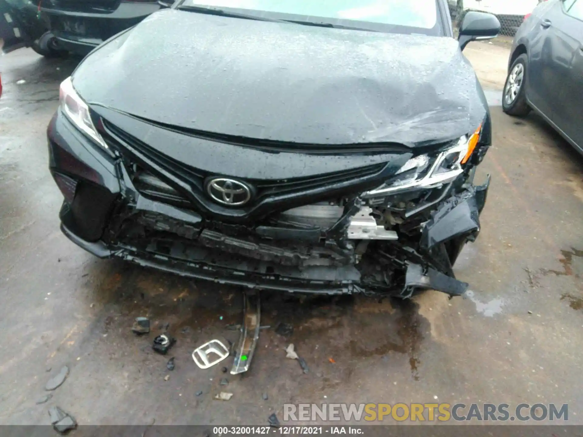 6 Photograph of a damaged car 4T1J11AK8LU511245 TOYOTA CAMRY 2020