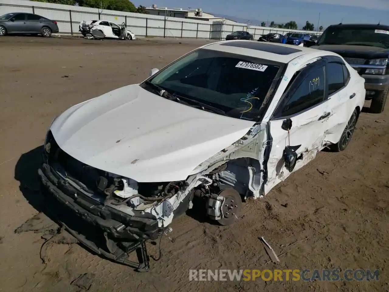 2 Photograph of a damaged car 4T1J11AK8LU999189 TOYOTA CAMRY 2020