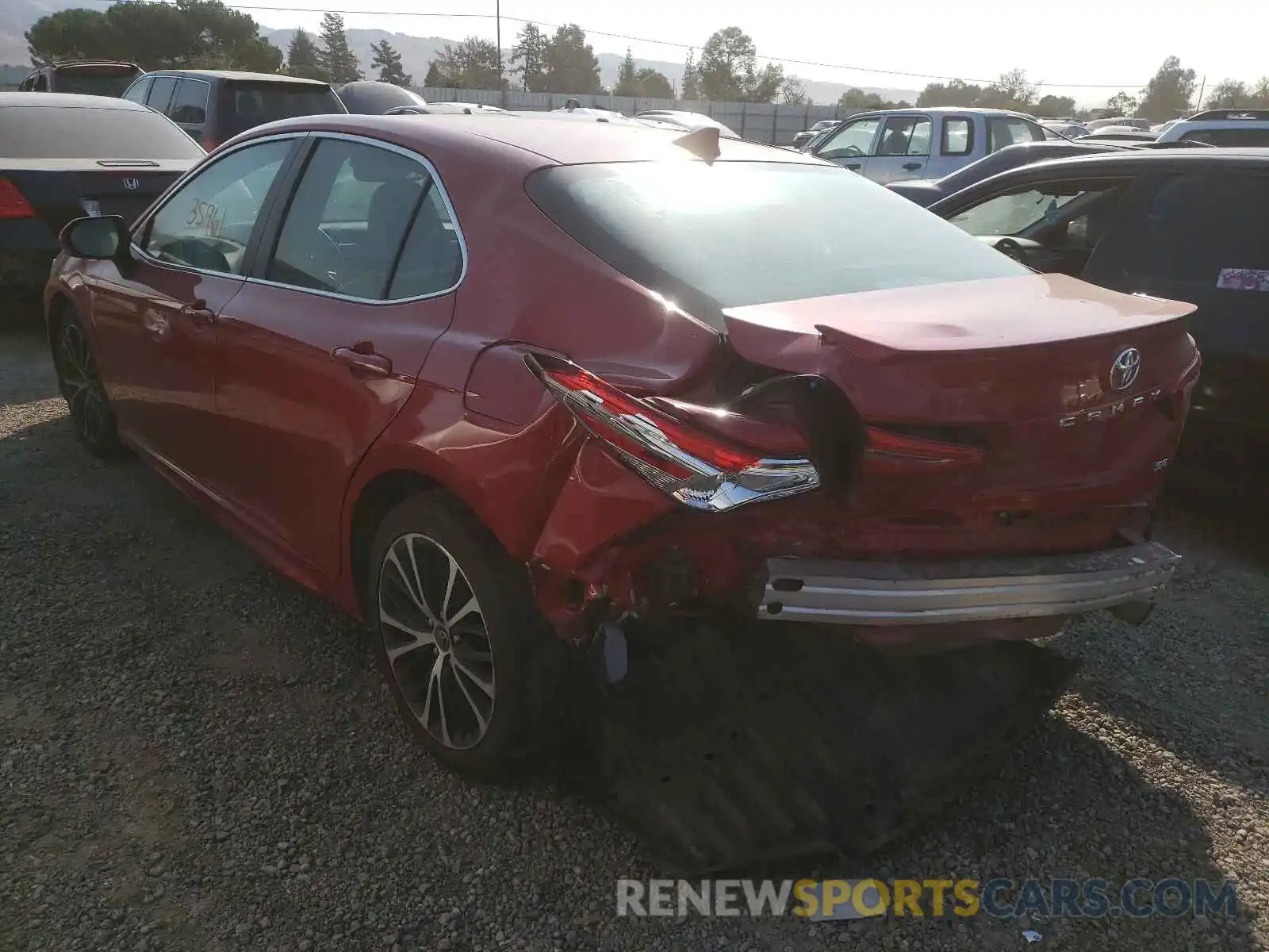 3 Photograph of a damaged car 4T1J11AK9LU317484 TOYOTA CAMRY 2020