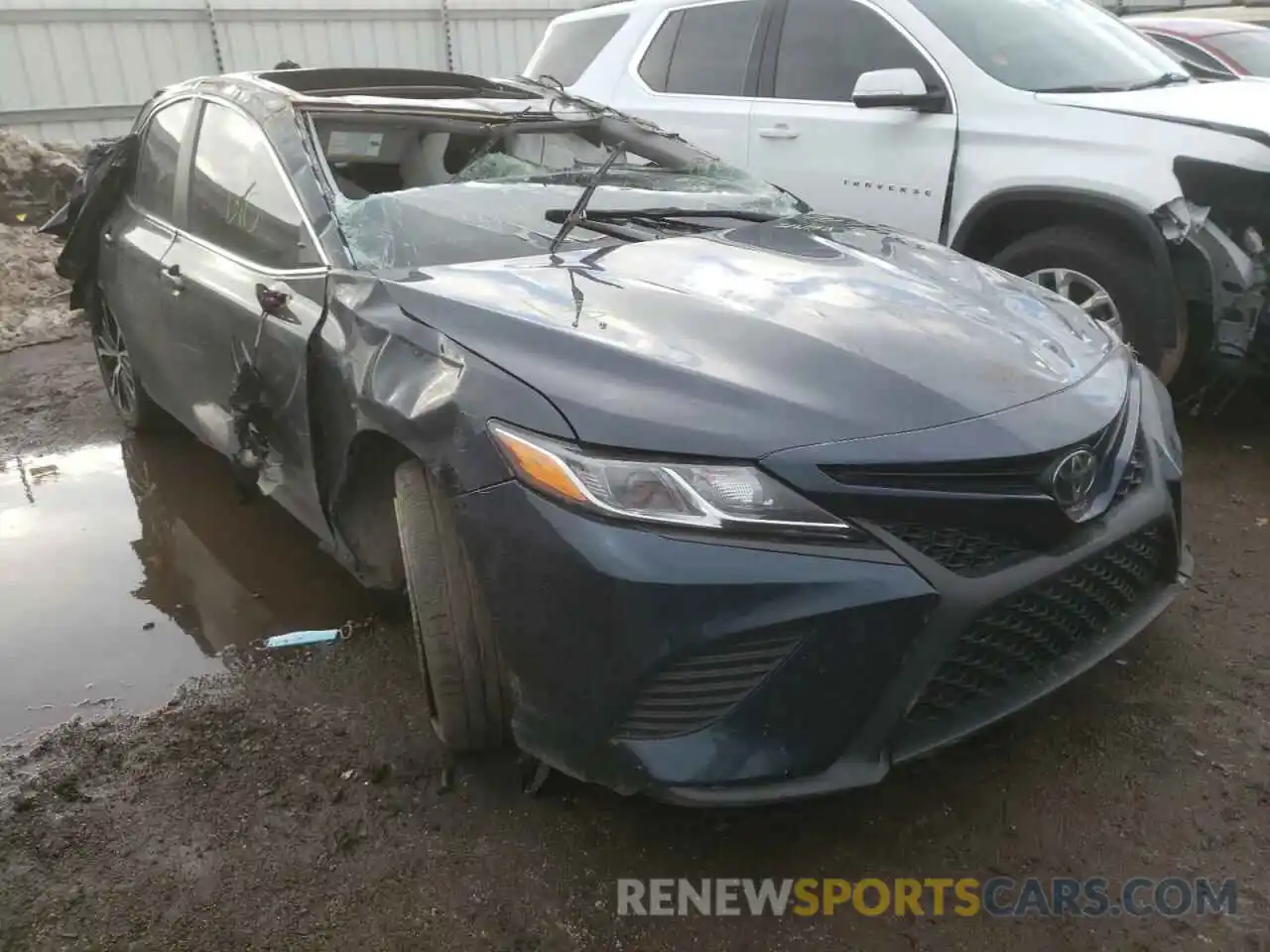 1 Photograph of a damaged car 4T1J11AK9LU891244 TOYOTA CAMRY 2020