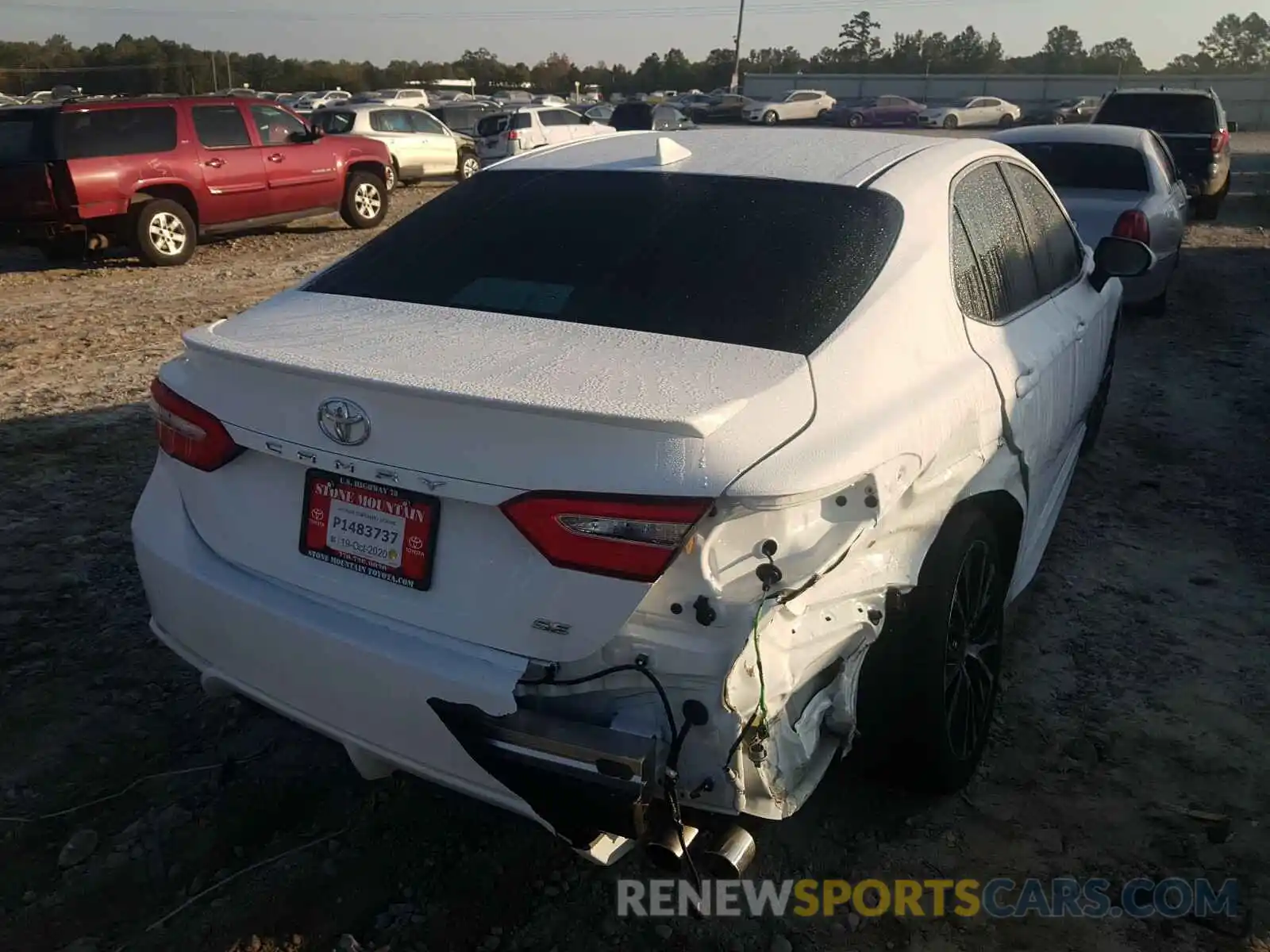 4 Photograph of a damaged car 4T1J11AK9LU970851 TOYOTA CAMRY 2020