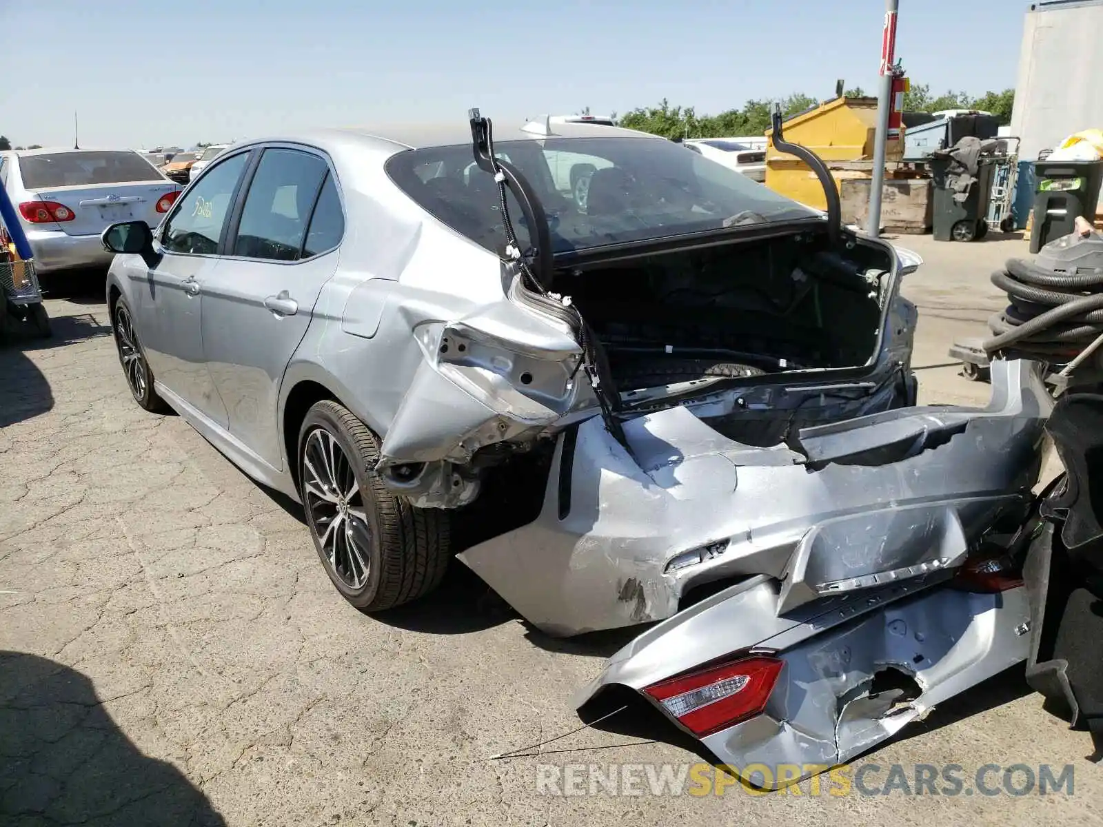 3 Photograph of a damaged car 4T1J11AKXLU388306 TOYOTA CAMRY 2020